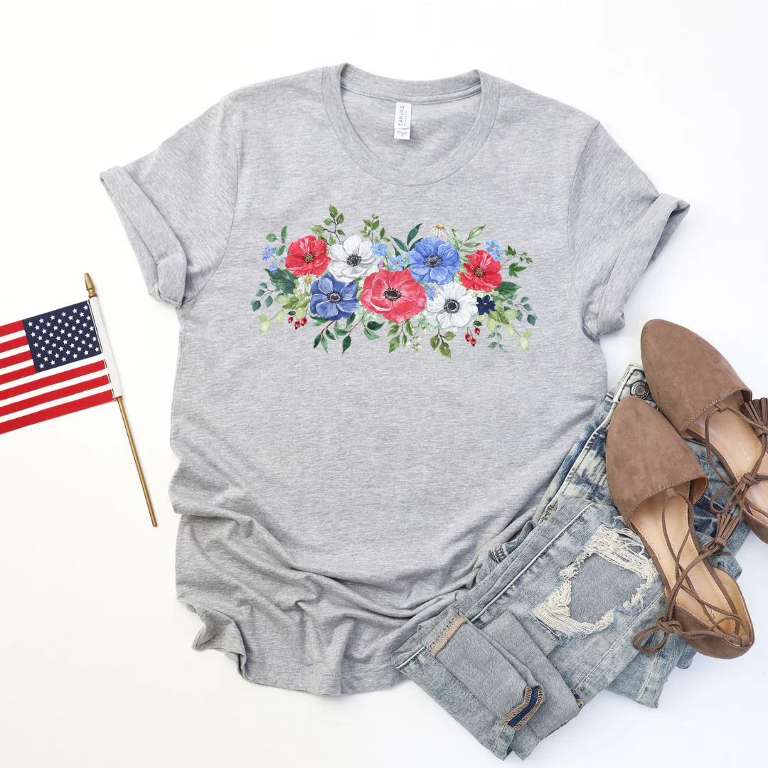 ๐ Red White and Blue Poppies T-Shirt - Image 3