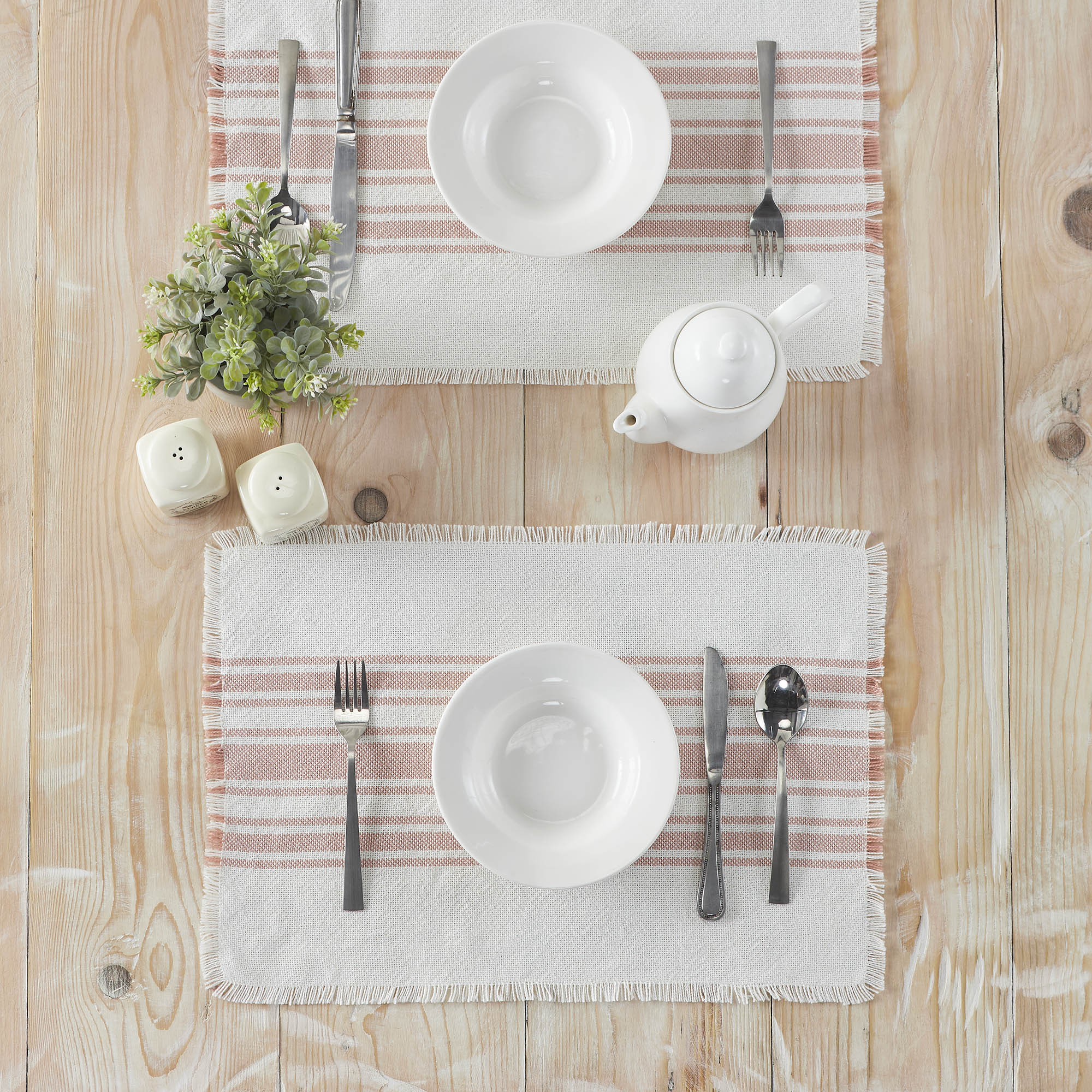 Antique White Stripe Coral Indoor/Outdoor Placemat Set of 6