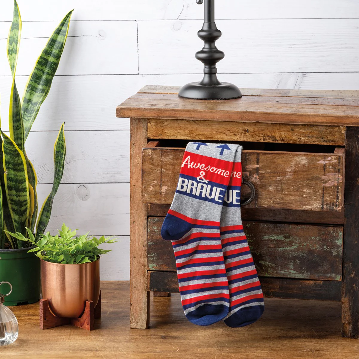 ๐ Awesome & Brave Fun Novelty Socks - Image 3