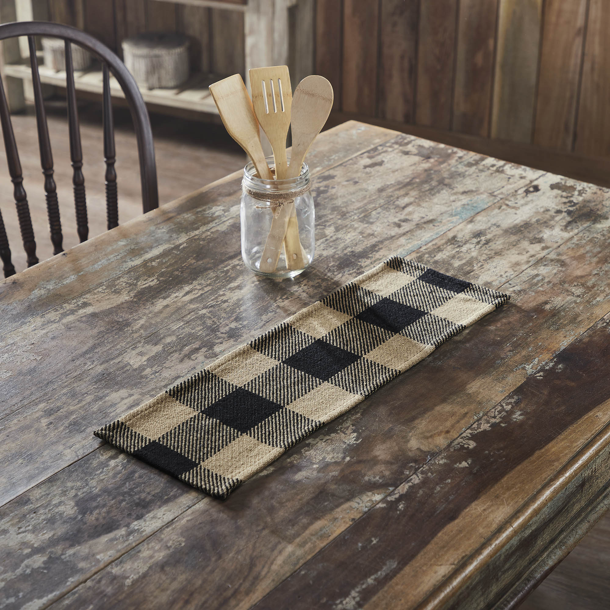 ๐ Black Check Table Runner 8" x 24"
