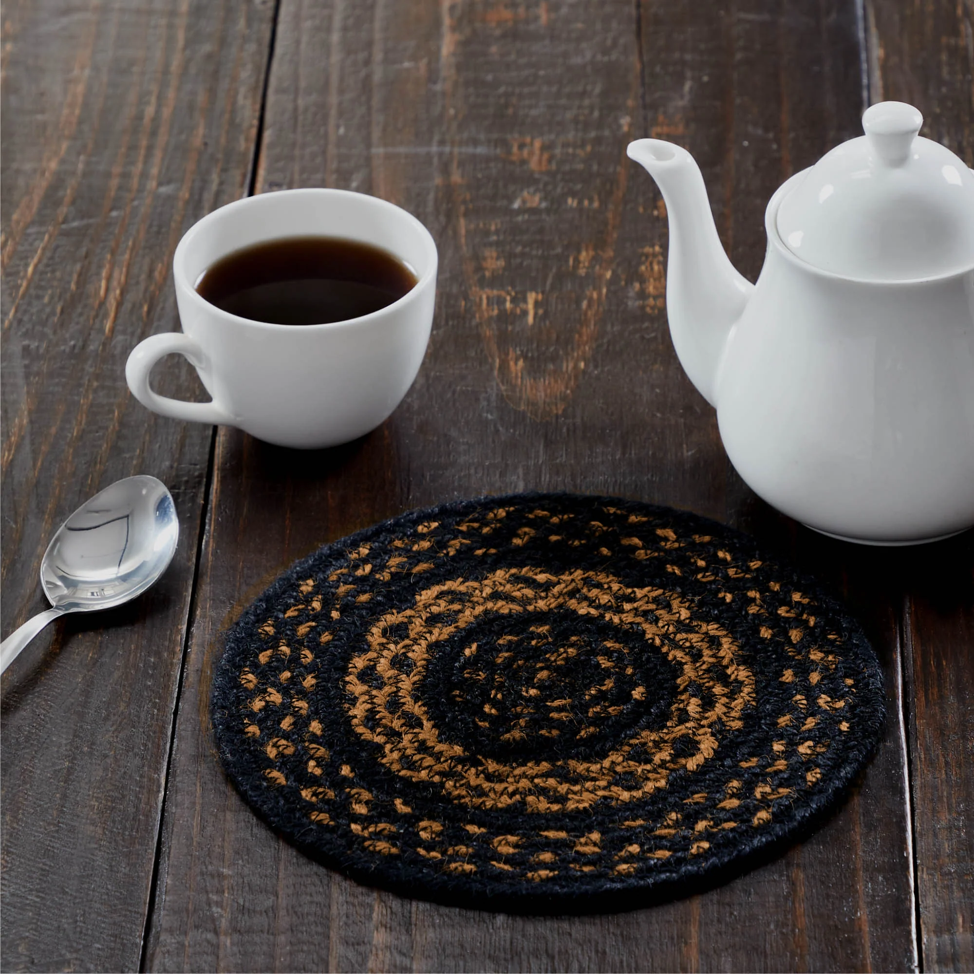 Black & Tan Jute 8" Trivet