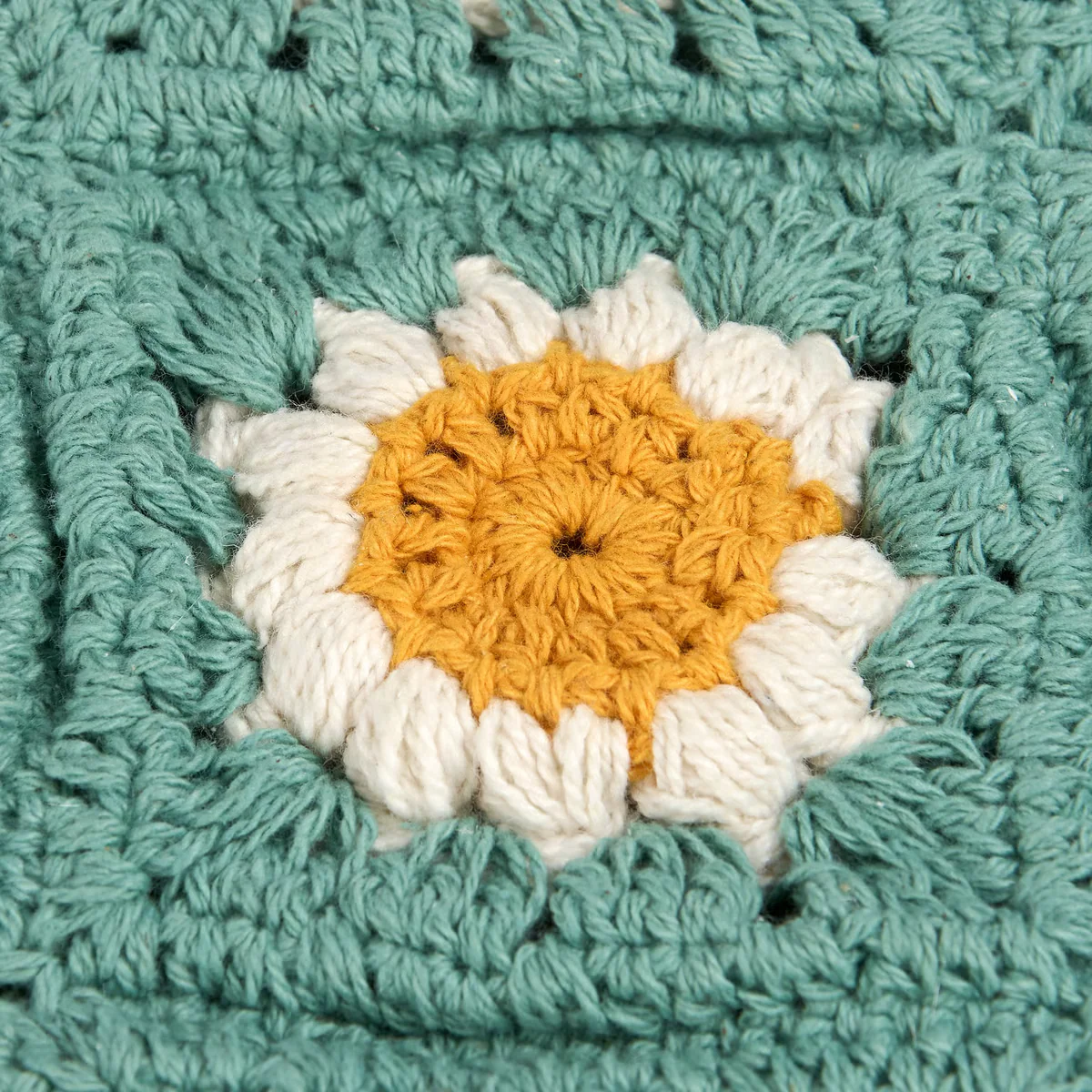 Boho Teal Crochet Shoulder Bag with Daisy Pattern - Image 5