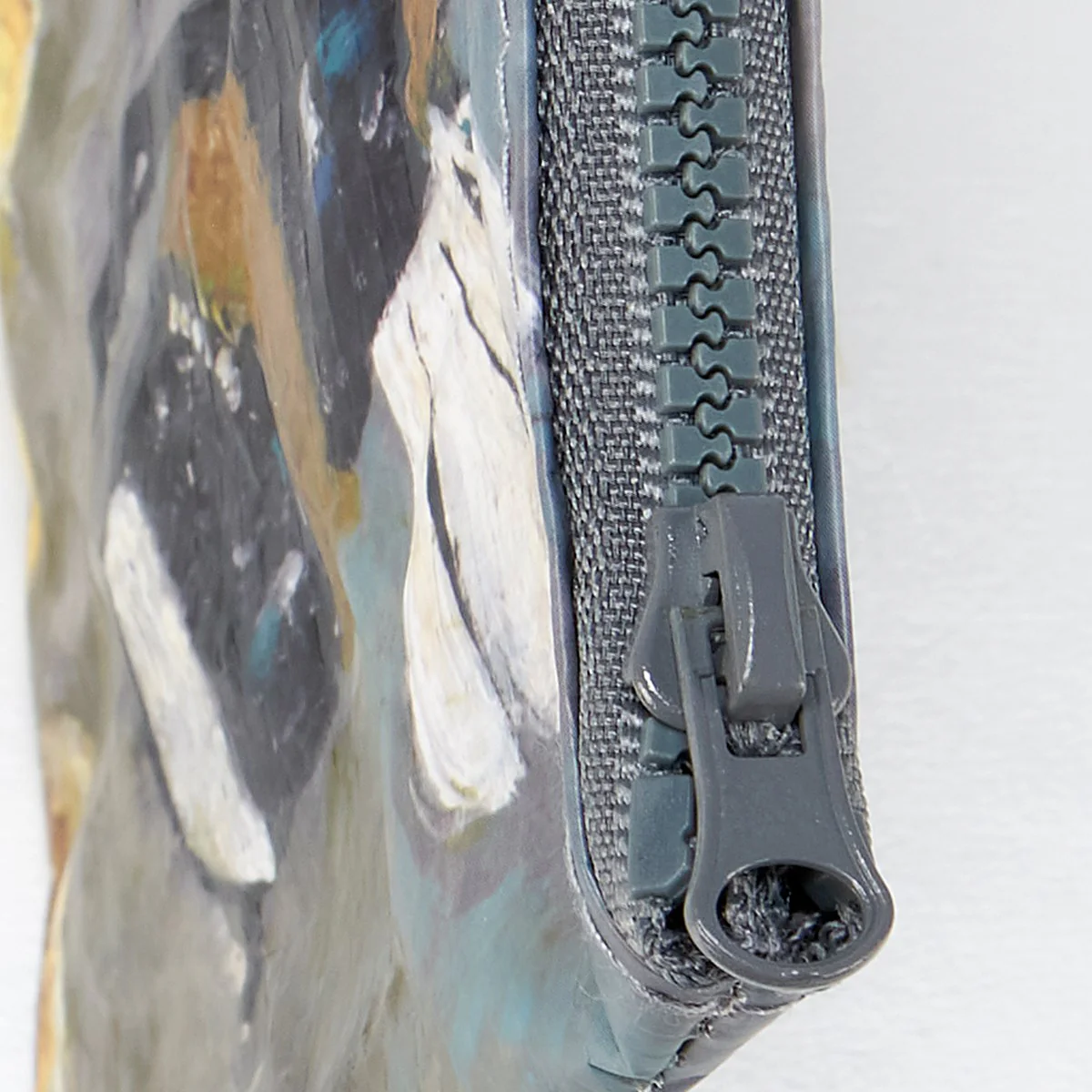 Bumblebee Zipper Recycled Plastic Wallet - Image 5
