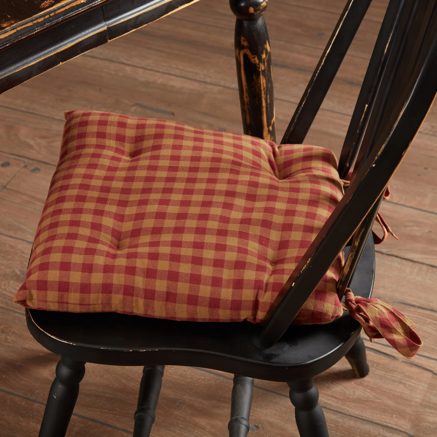 Burgundy And Tan Check Chair Pad With Tie Ons