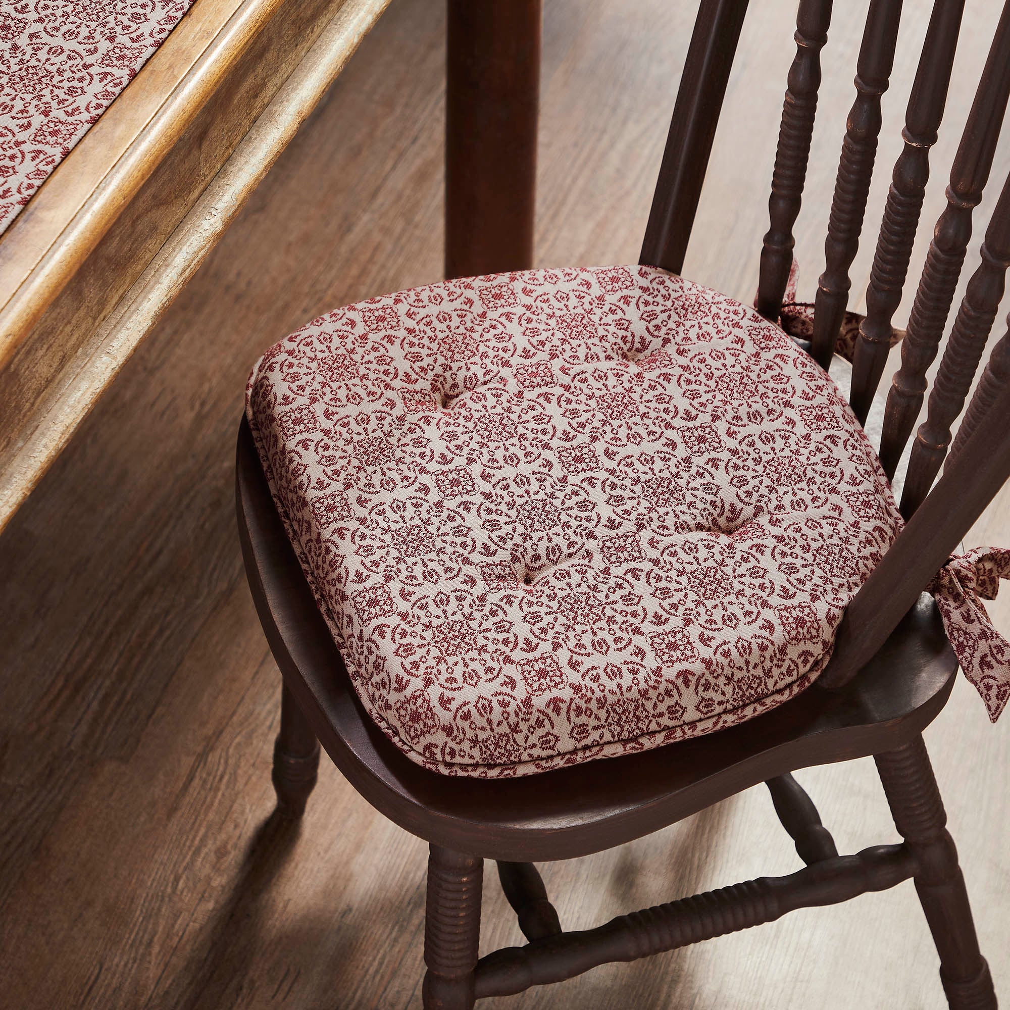 Burgundy Tan Jacquard Chair Pad 16.5" x 18"