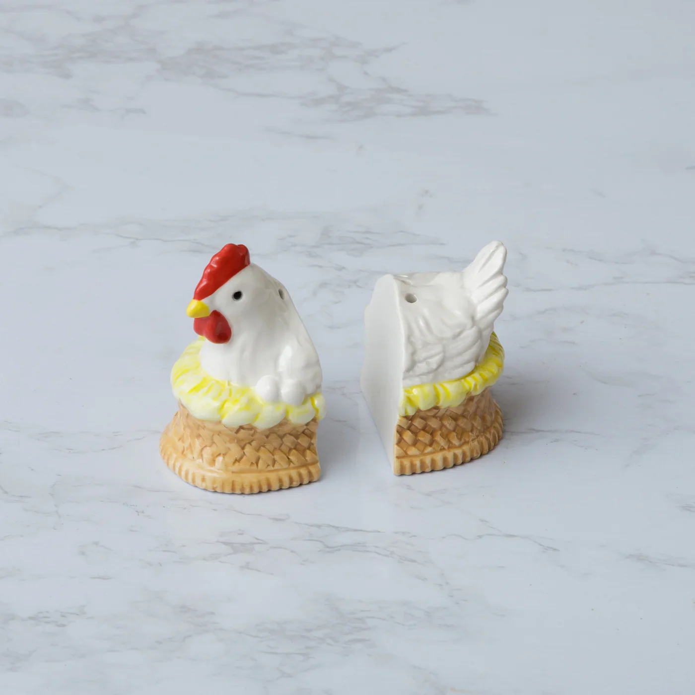 Chicken in a Basket Salt and Pepper Shakers - Image 2