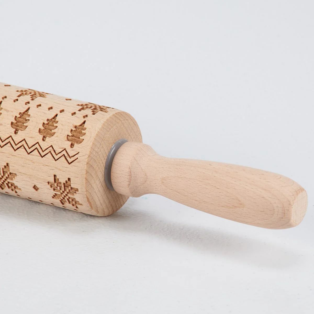 Christmas Debossed Small Rolling Pin - Image 4