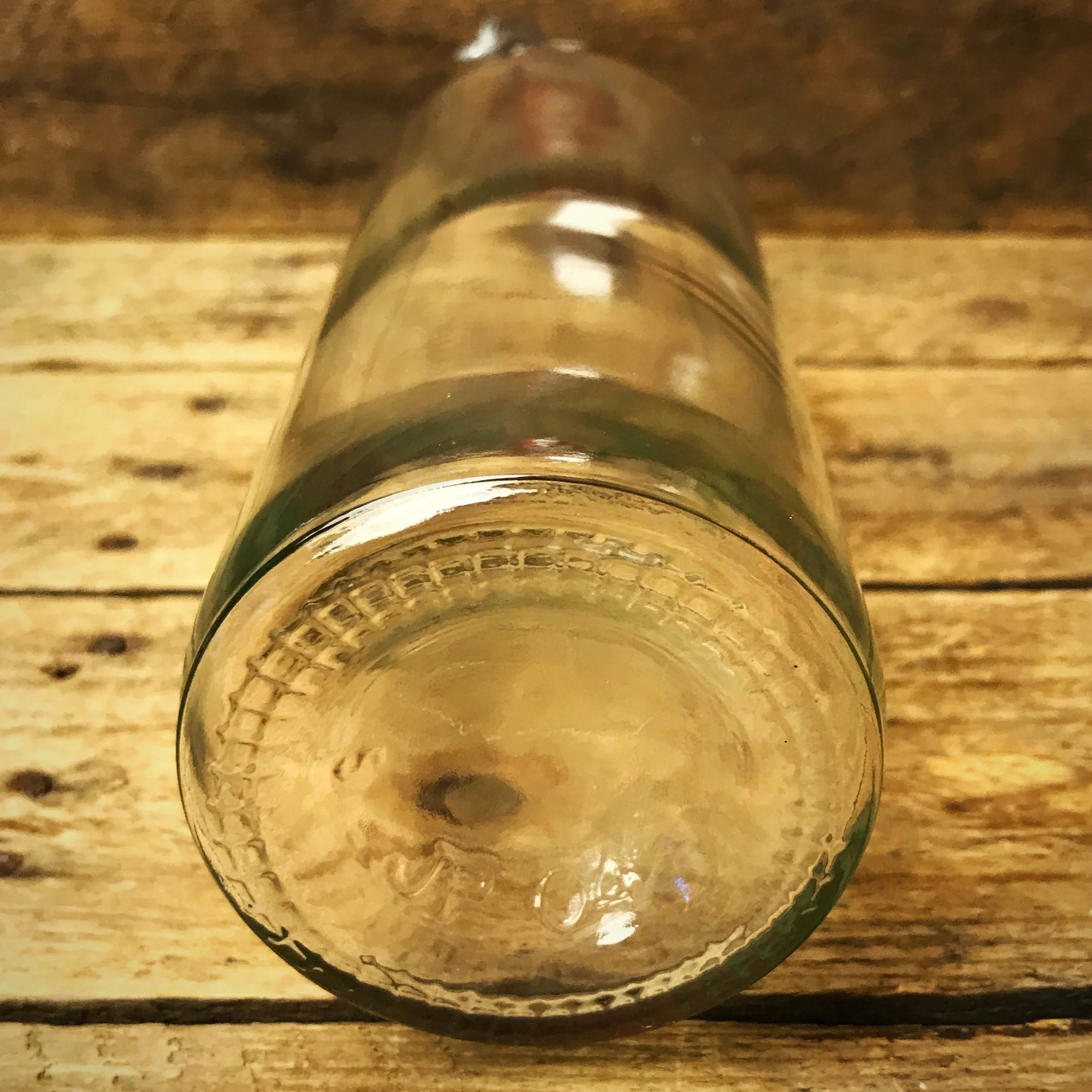 ๐ Clear Glass Soda Bottle with Metal Top Closure - Image 3