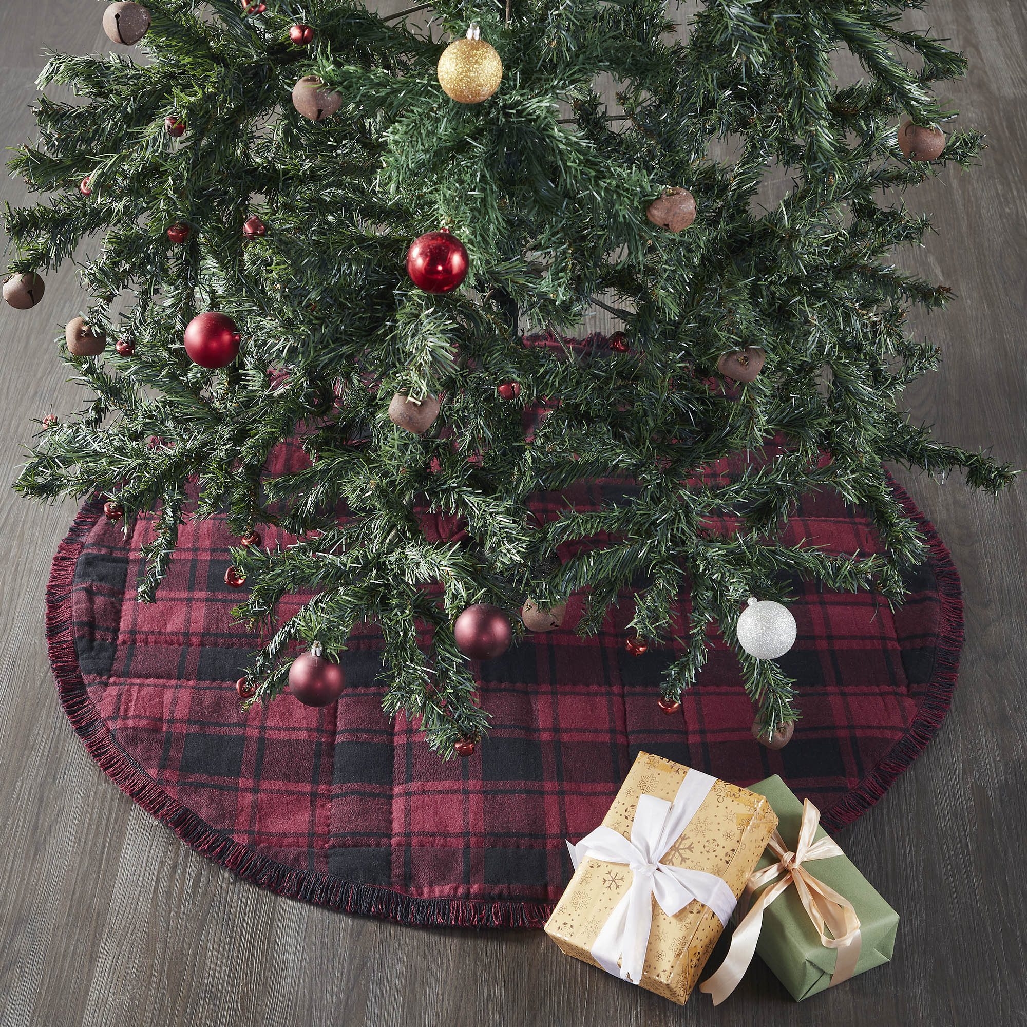Cumberland Red Black Plaid 36" Christmas Tree Skirt