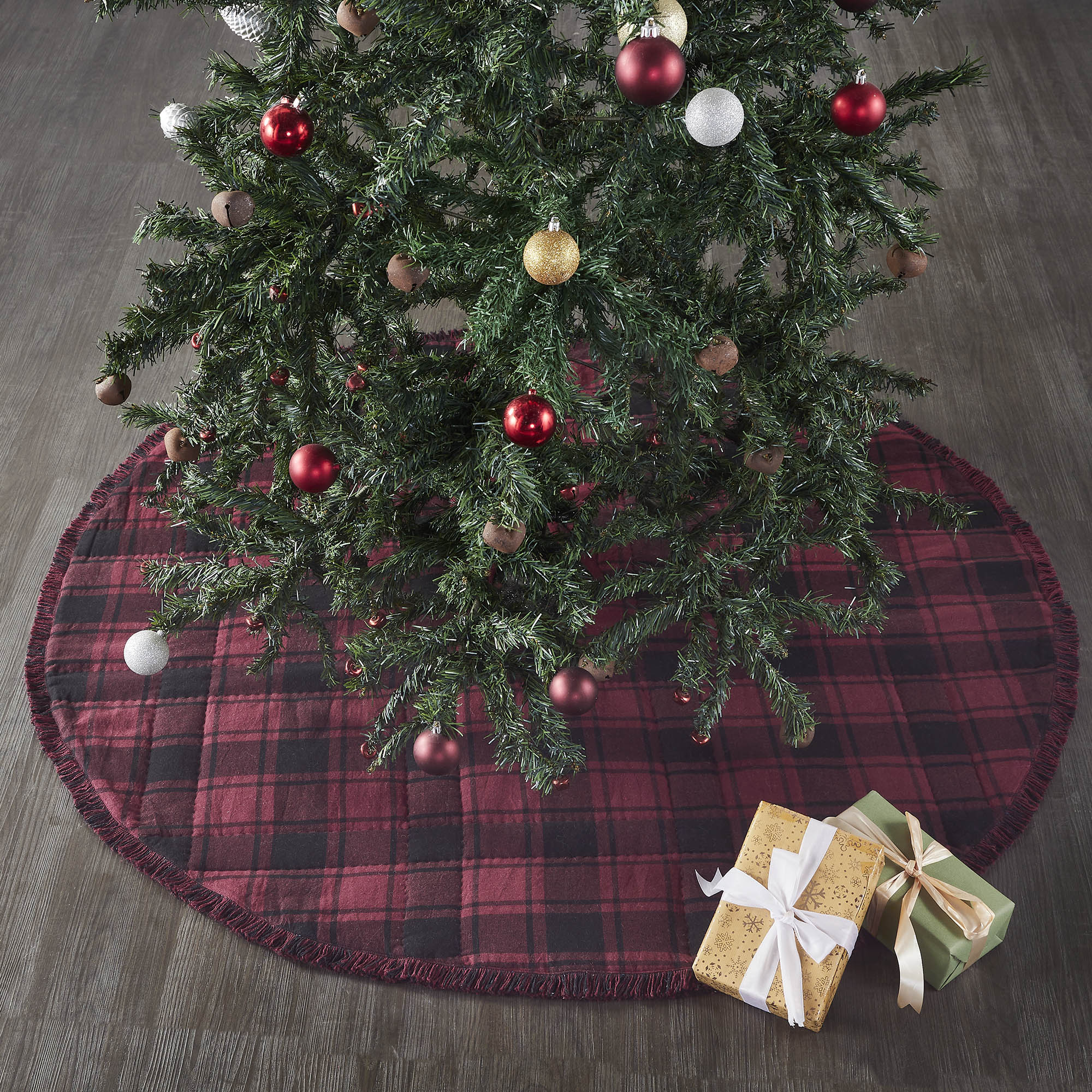 Cumberland Red Black Plaid 48" Christms Tree Skirt - Image 3