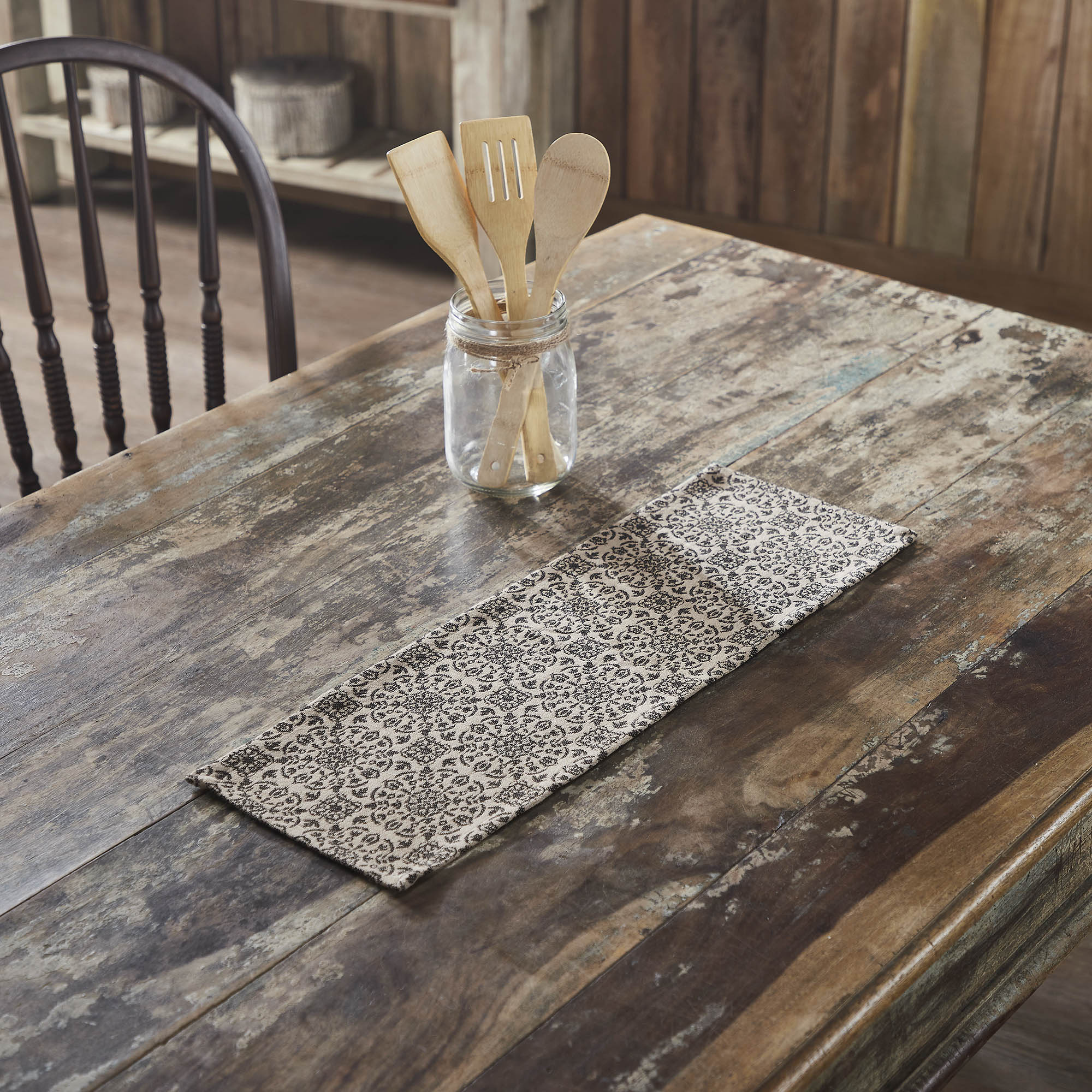 Custom House Black Tan Jacquard 25" Table Runner
