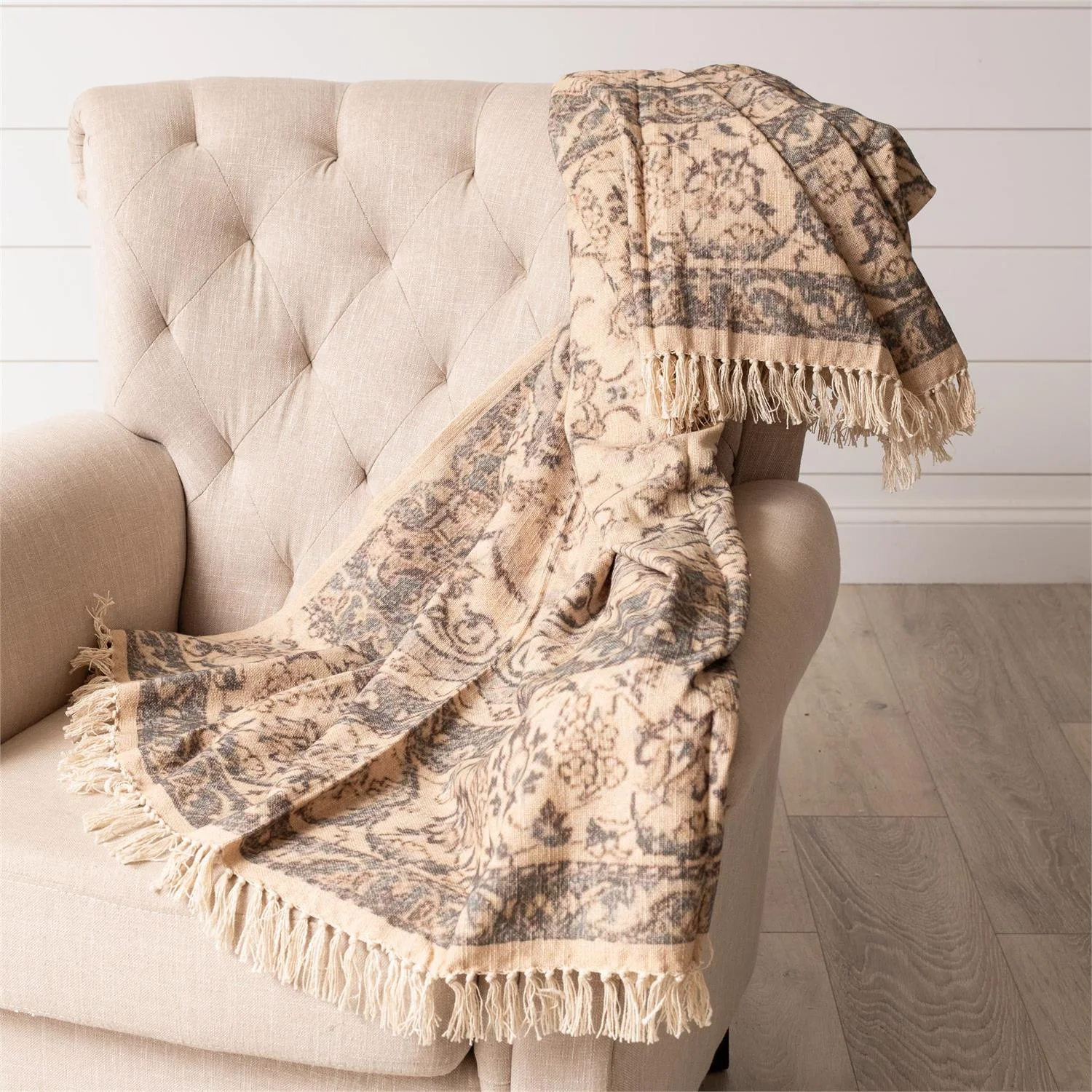 Faded Gray and Cream Antique-Style Rug Slub Throw