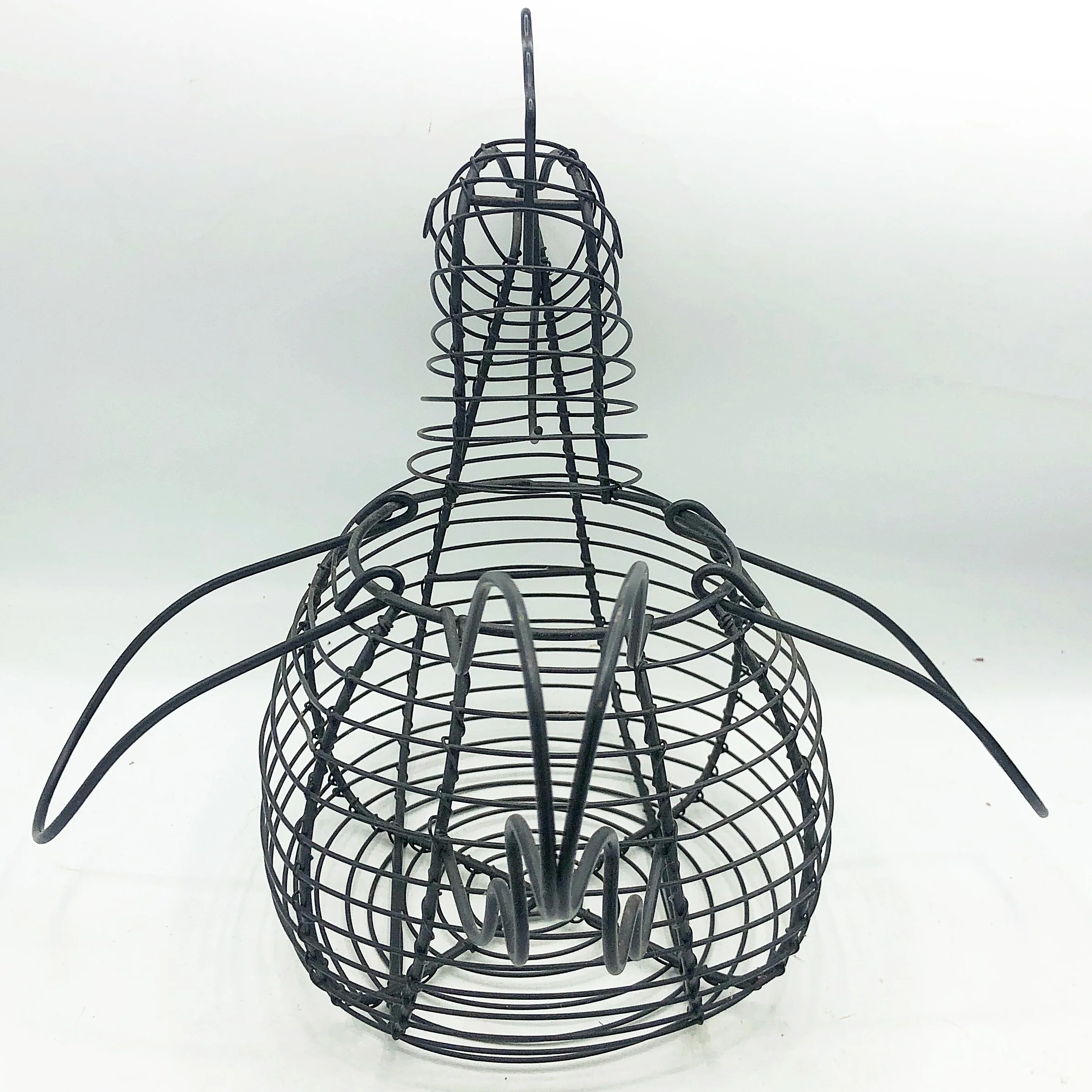 ๐ Farmhouse Chicken Shaped Black Wire Basket - Image 6