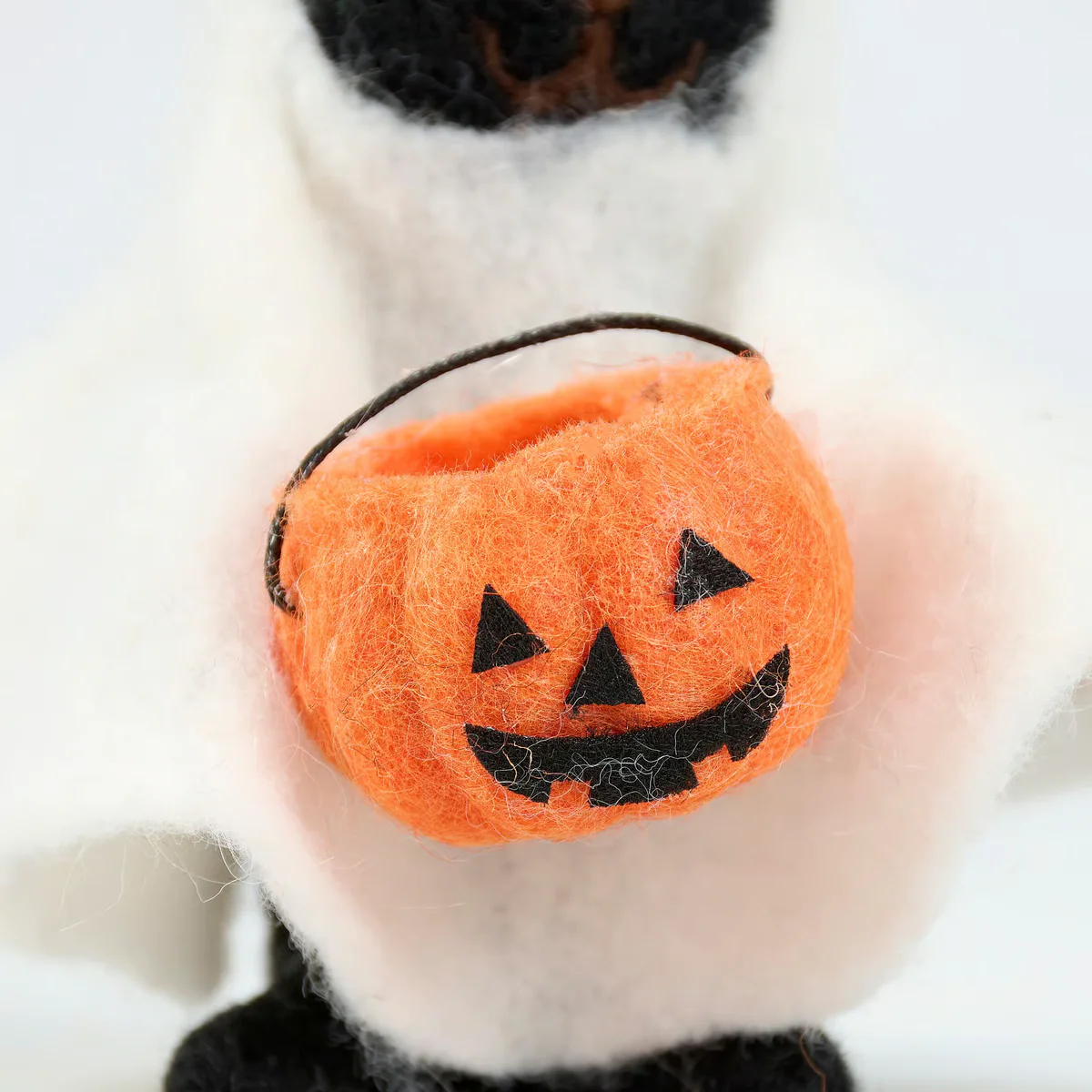💙 Ghost Cat with Pumpkin Trick or Treat Bucket Felt Critter - Image 3