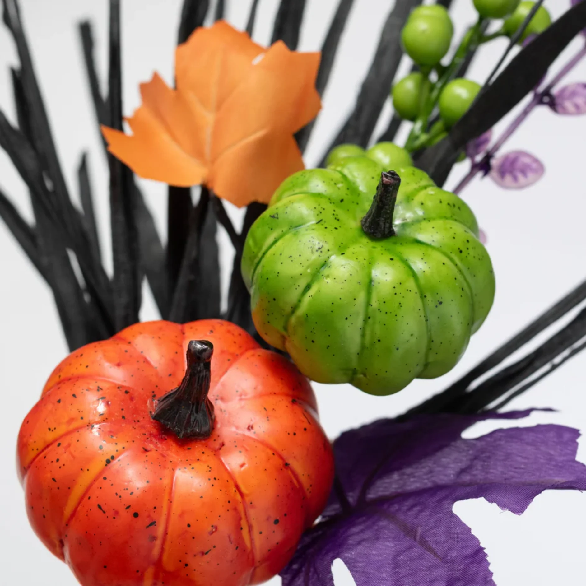 DAY 21 ๐ 31 DAYS OF SPOOKYWEEN Halloween Pumpkin Berry Leaf Grass 16" Faux Foliage Spray - Image 2