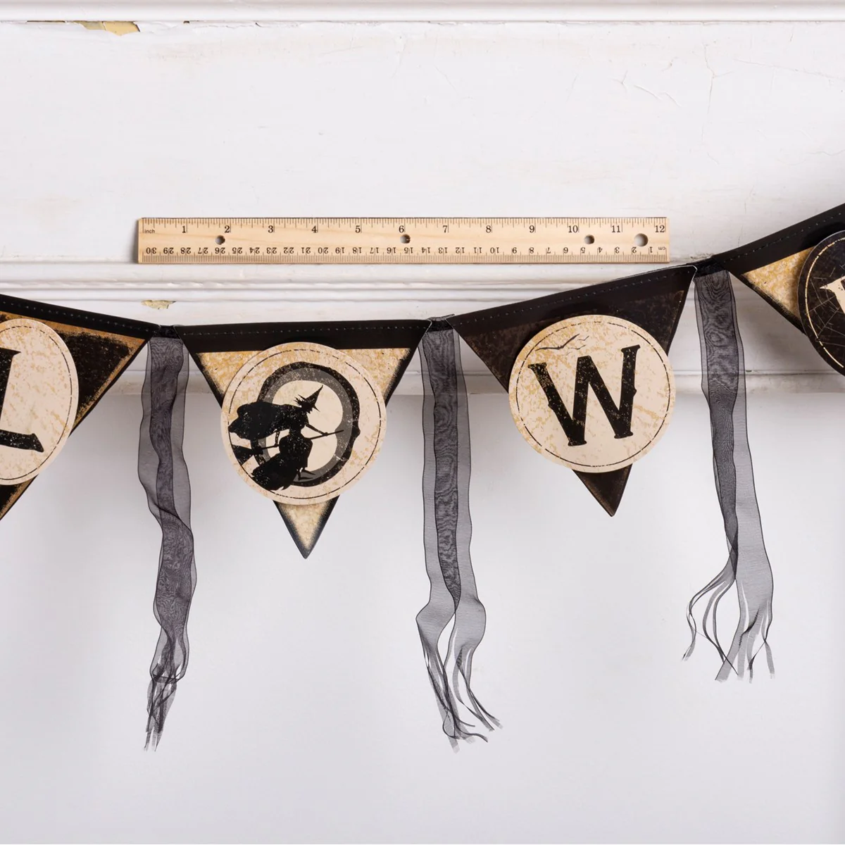 Halloween Vintage-Style Pennant Banner 60" - Image 5