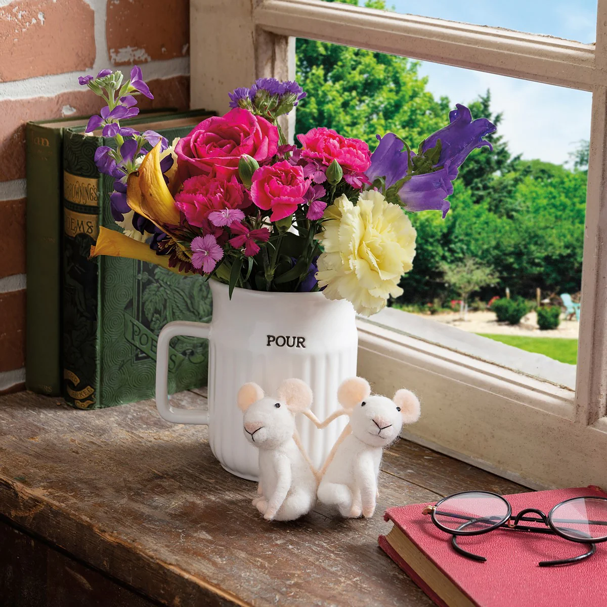 ๐ Heart Tail Mouse Couple Felt Figure - Image 2