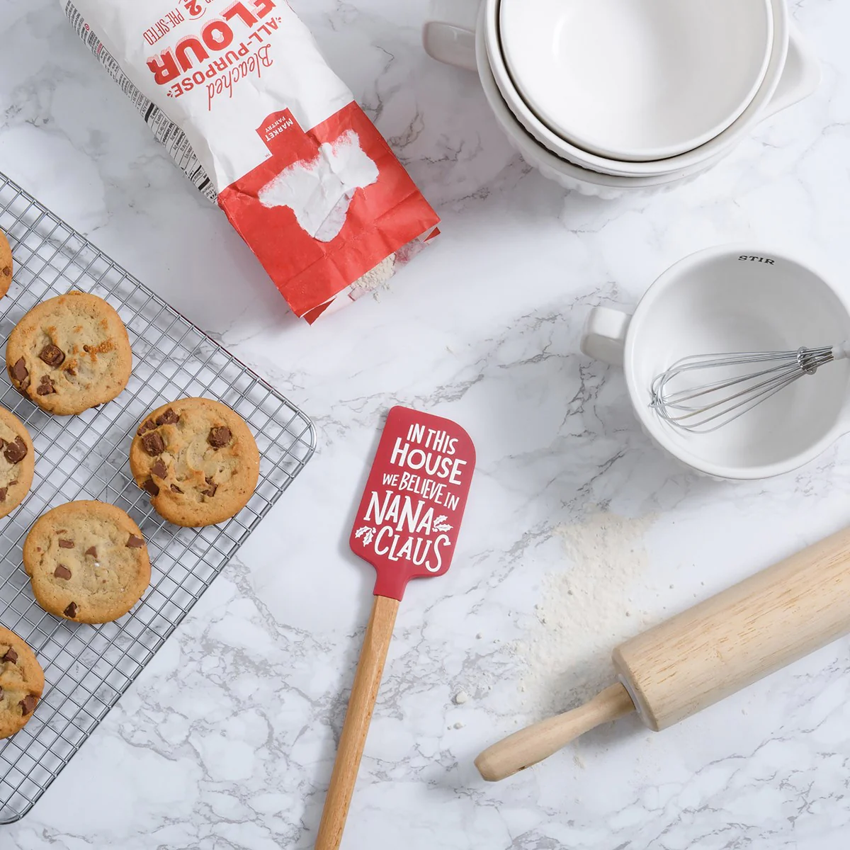 ๐ In This House We Believe In Nana Claus Christmas Spatula - Image 3
