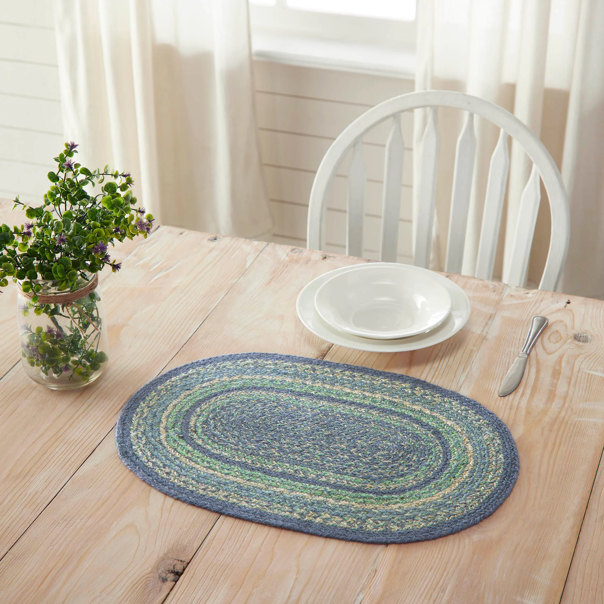 Jolie Jute Oval Placemat 13" x 19"