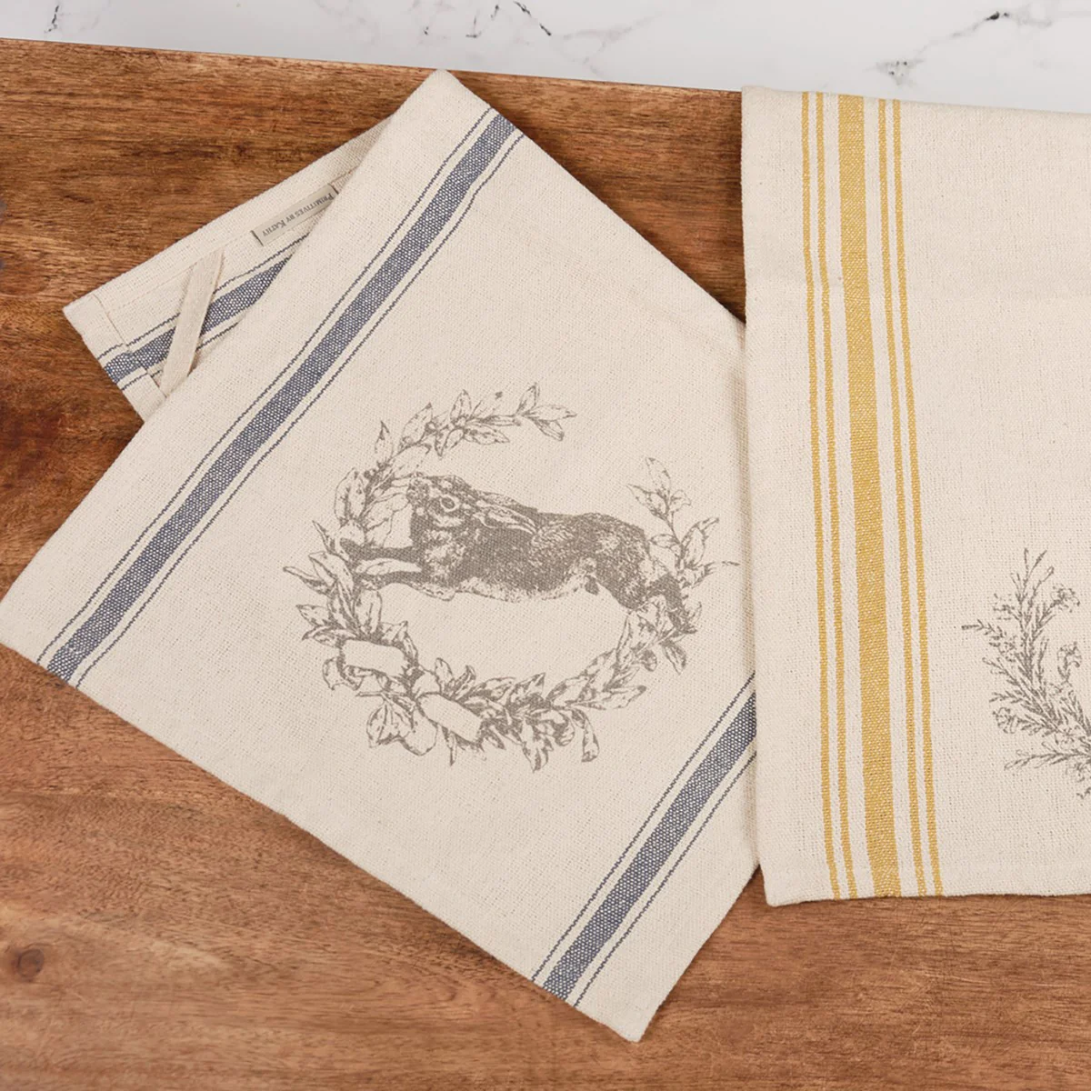 💙 Jumping Rabbit Cottage Style Kitchen Towel - Image 3