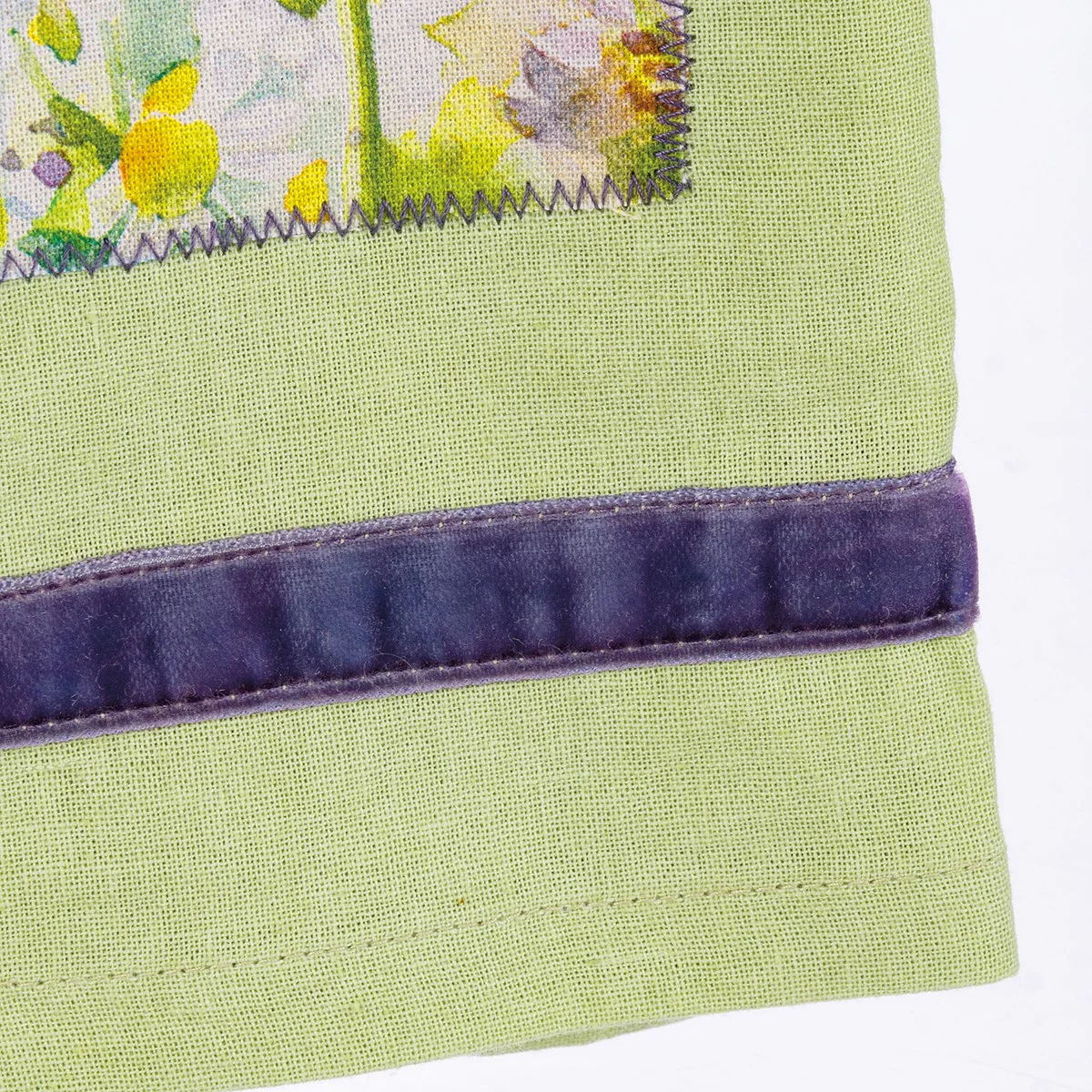 Surprise Me Sale 🤭 Lavender Bees and Flowers Kitchen Towel - Image 4