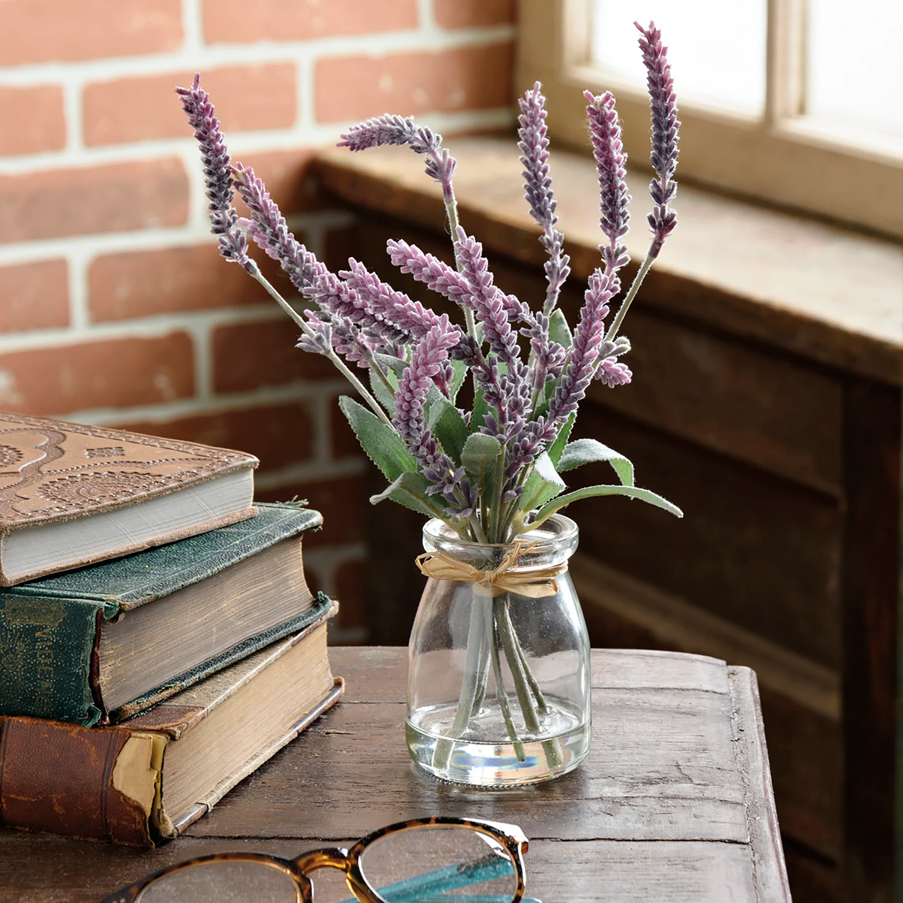 💙 Lavender Blooms Faux Florals in a Vase - Image 3