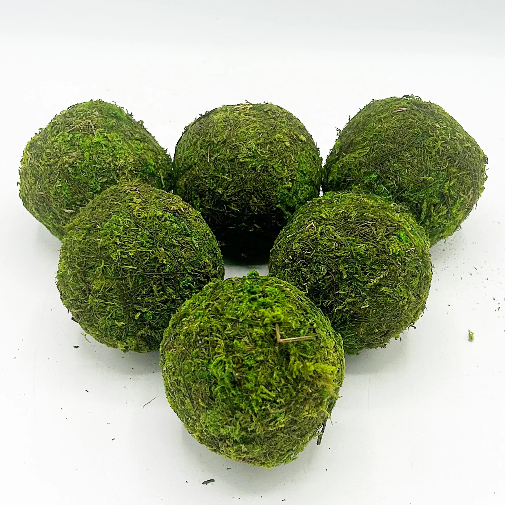๐ Lot of 6 Moss 3" Decorative Balls - Image 2
