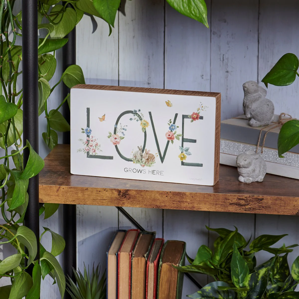๐ Love Grows Here Floral Box Sign - Image 2