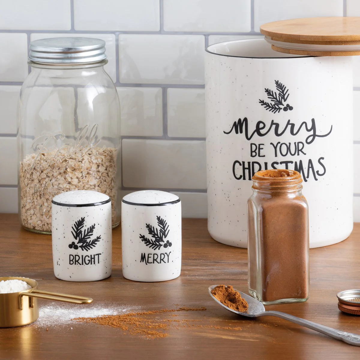 Surprise Me Sale 🤭 💙 Merry Bright Christmas Salt and Pepper Shakers - Image 2