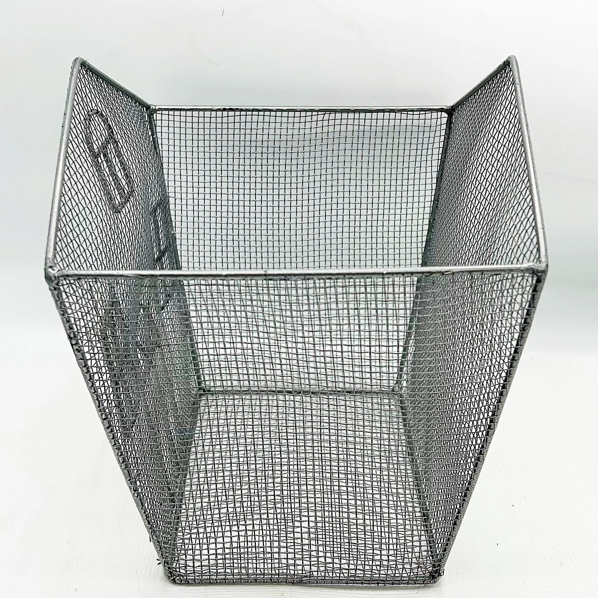 ๐ Metal House Shaped Storage Basket 9" H - Image 3