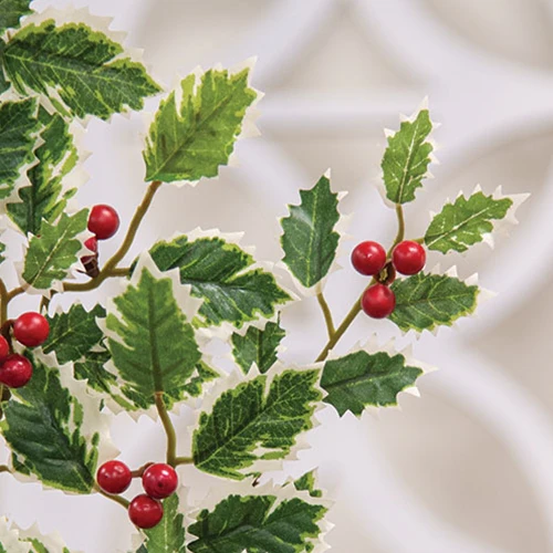 💙 Mini Holly Leaves & Berries 28" Faux Spray - Image 3