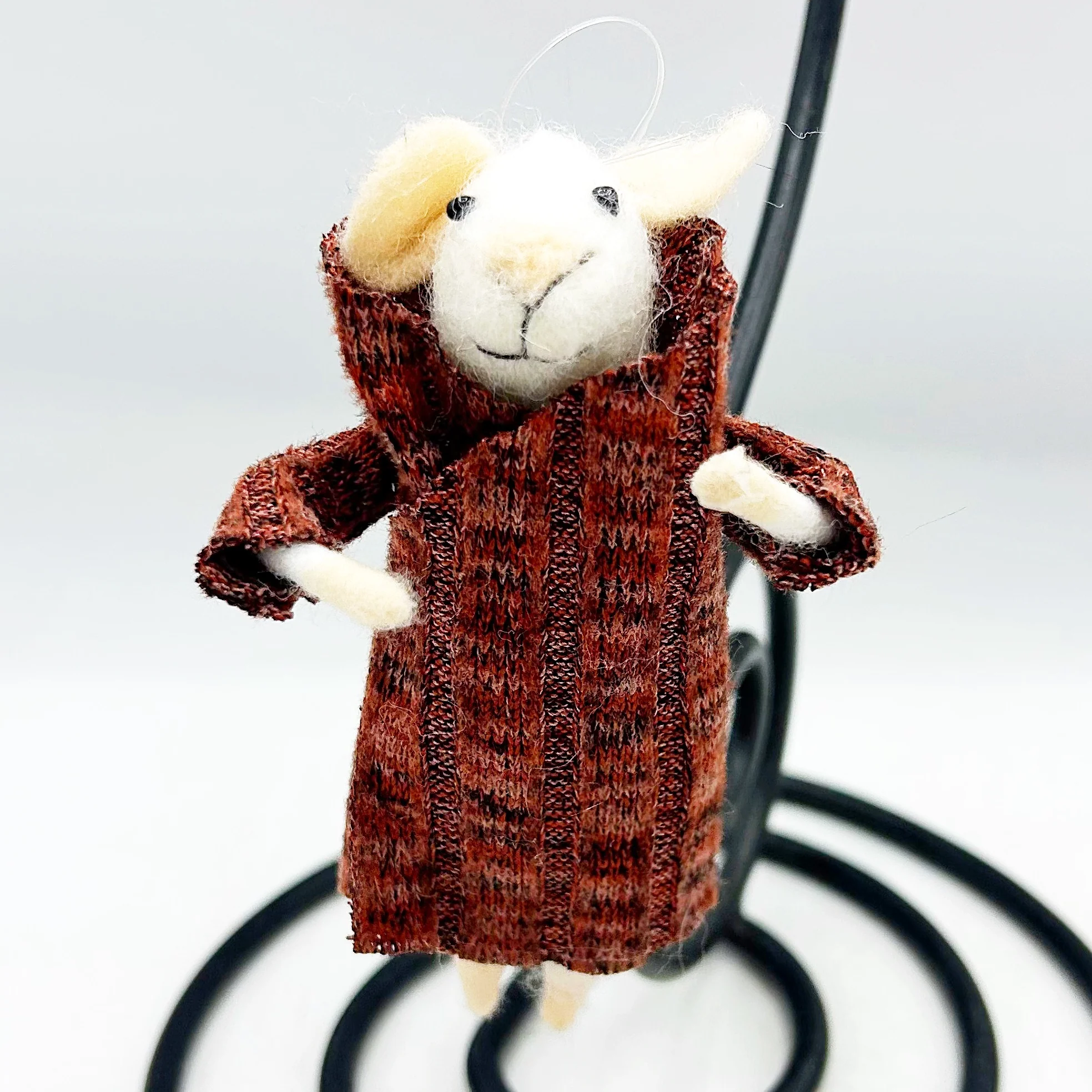 Mouse in Houserobe Felt Ornament