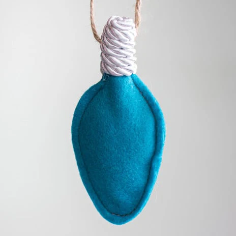 Multicolor Felt Light Bulbs 4 ft Garland - Image 2