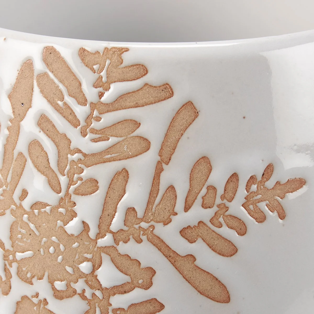 Natural Snowflake Cozy Mug 18 oz - Image 3