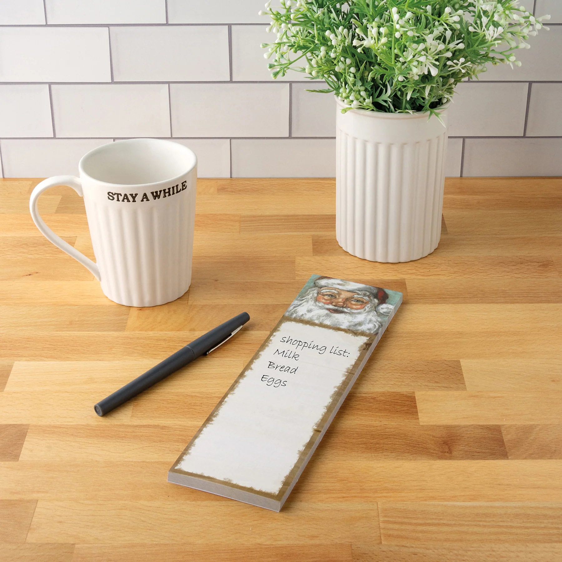 💙 Nostalgic Santa Magnetic List Notepad - Image 2