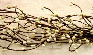 ๐ Off White Pip Wispy 4 ft Garland