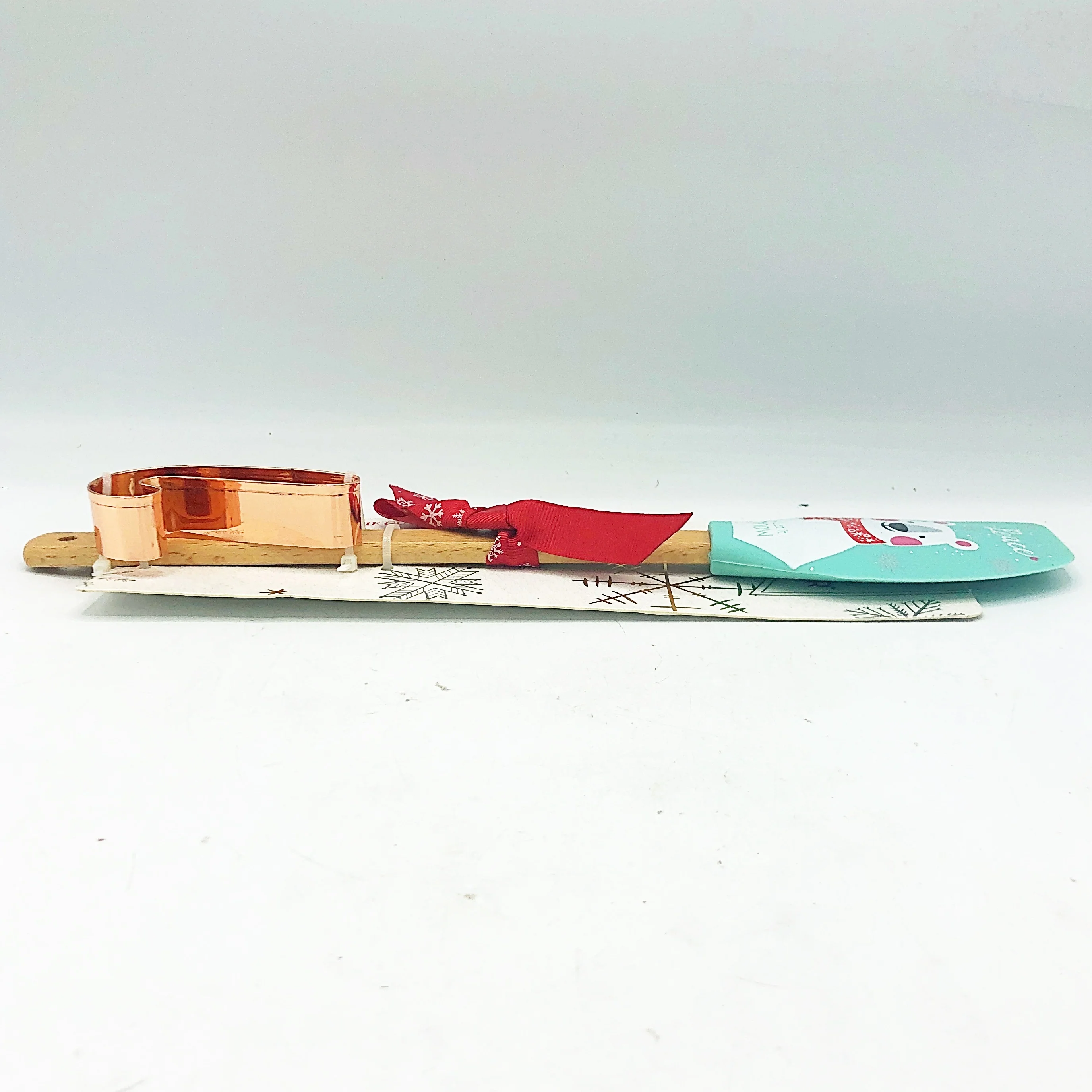 ๐ Polar Bear Spatula and Cookie Cutter Gift Set - Image 7