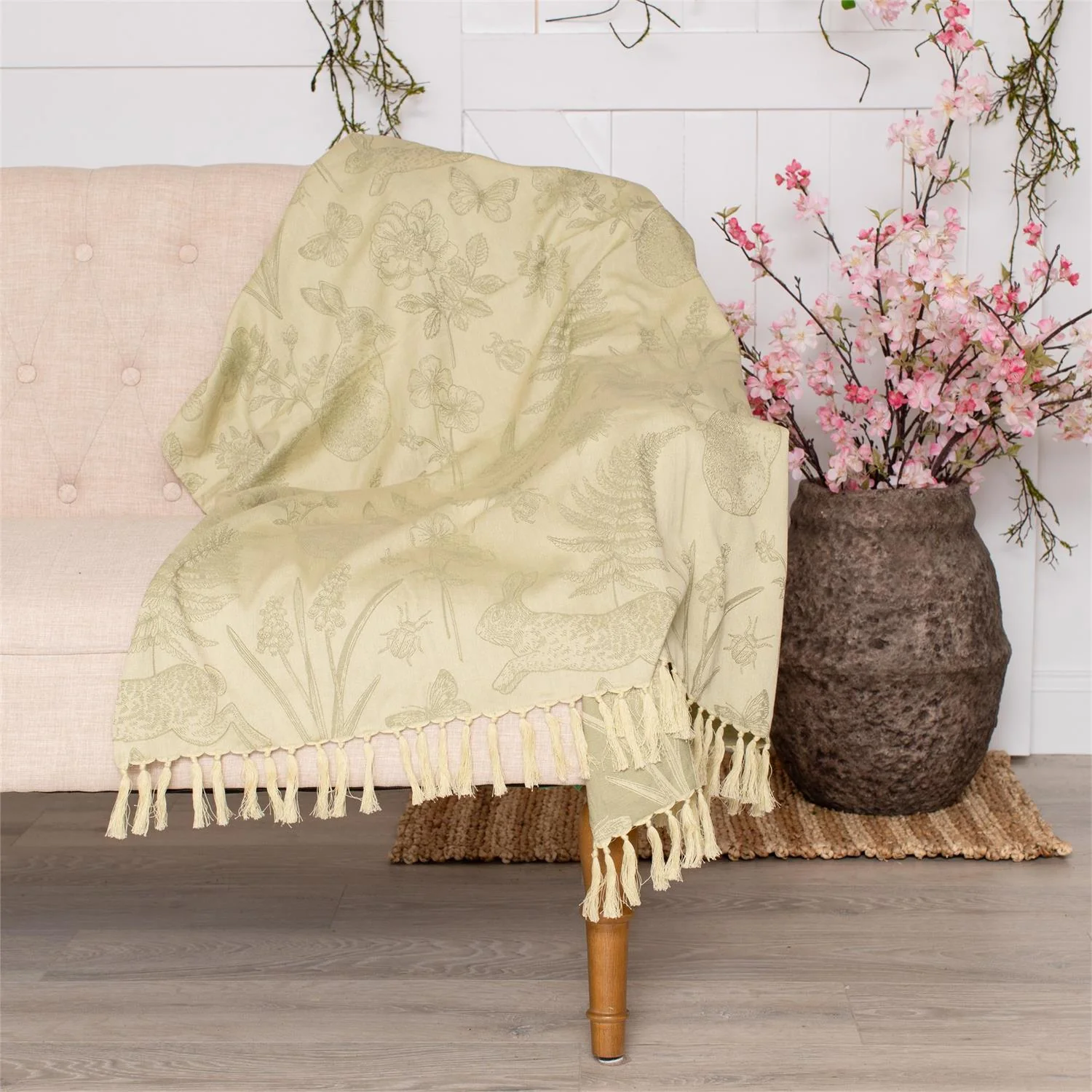 Rabbit And Fern Jacquard Throw - Image 3