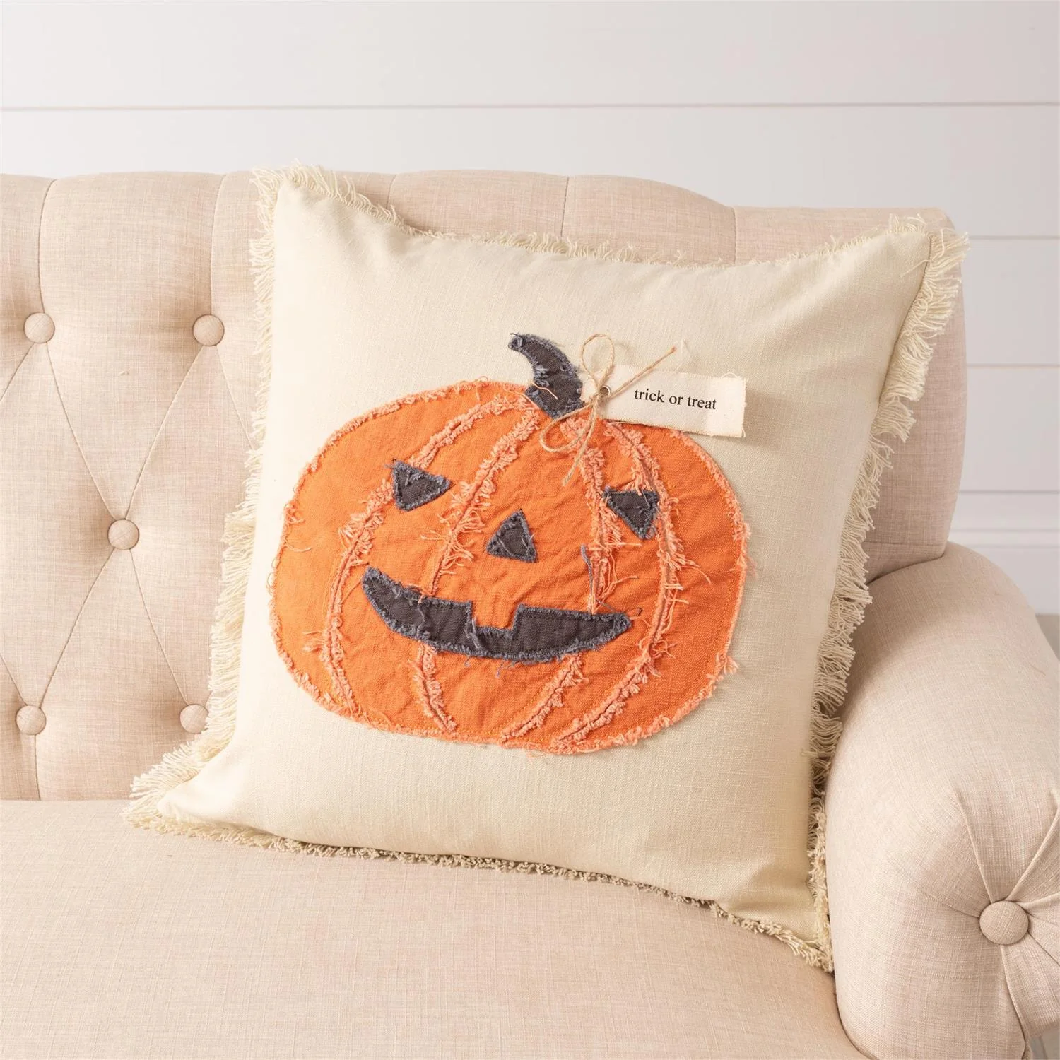 💙 Raggedy Pumpkin Trick or Treat Tag 18" Halloween Accent Pillow