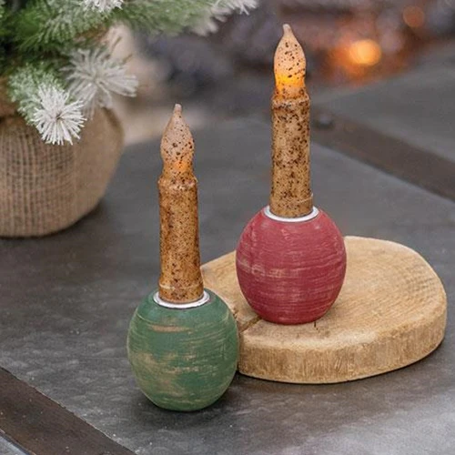 ๐ Red and Green Distressed Round Taper Holder Set - Image 2