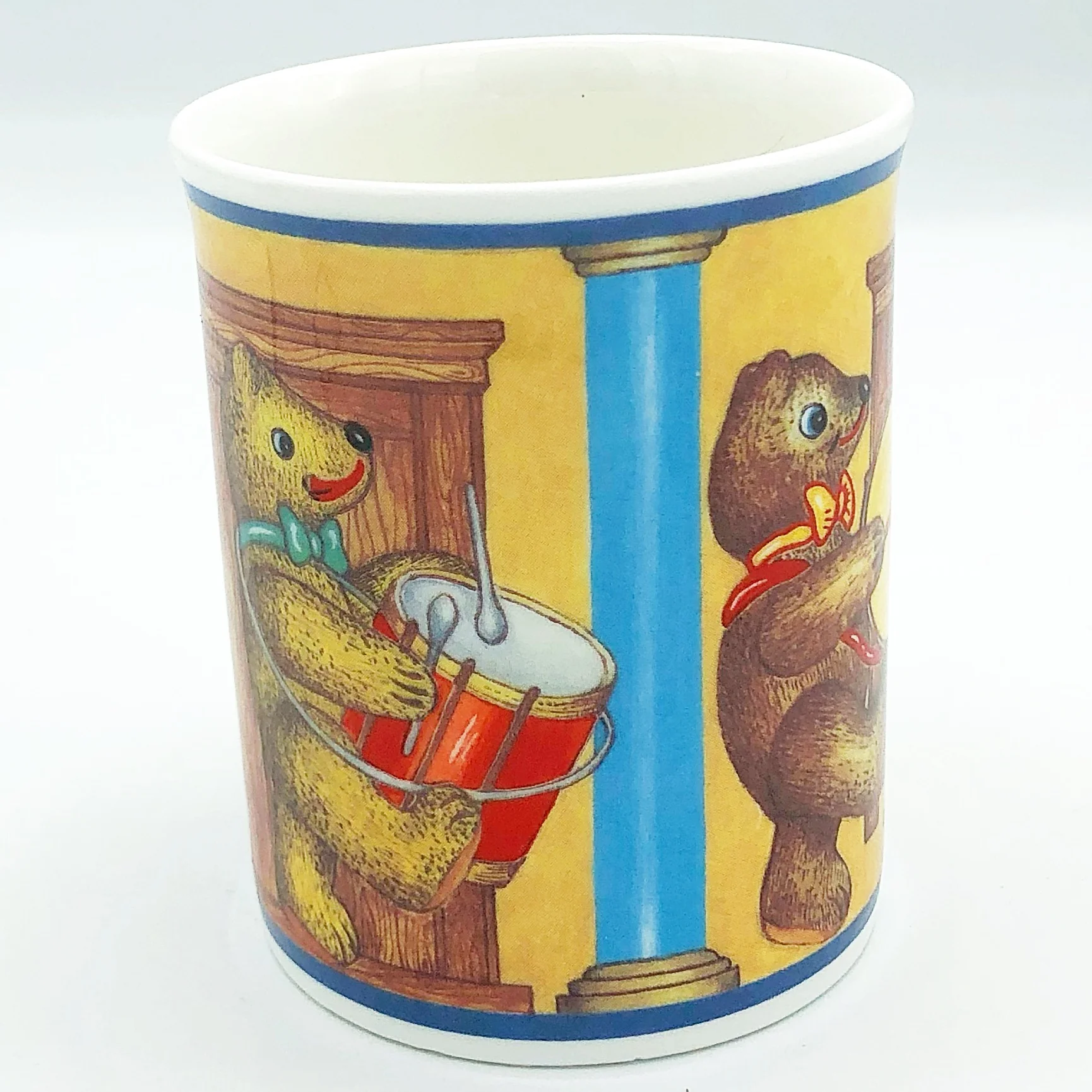 Royal Cuthbertson Drumming Bears Mug Made in England - Image 4