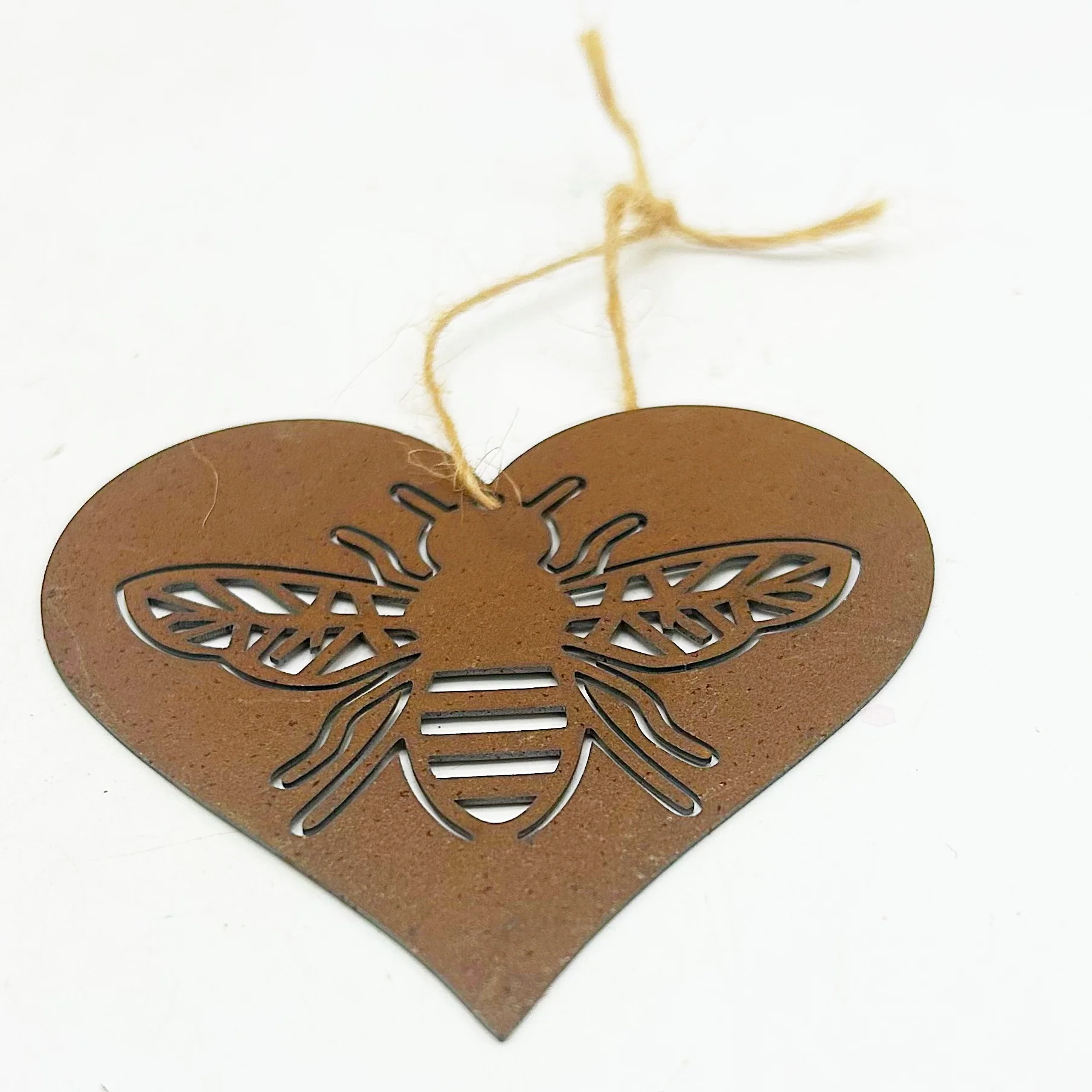 💙 Rusty Heart with Bee Cutout Flat Rustic Ornament - Image 2