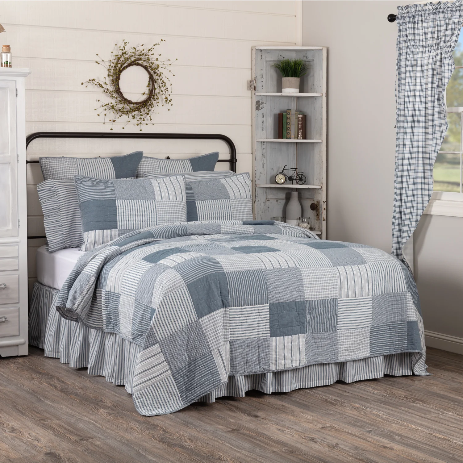 Sawyer Mill Blue Queen Quilt 90'' W x 90'' L - Image 4