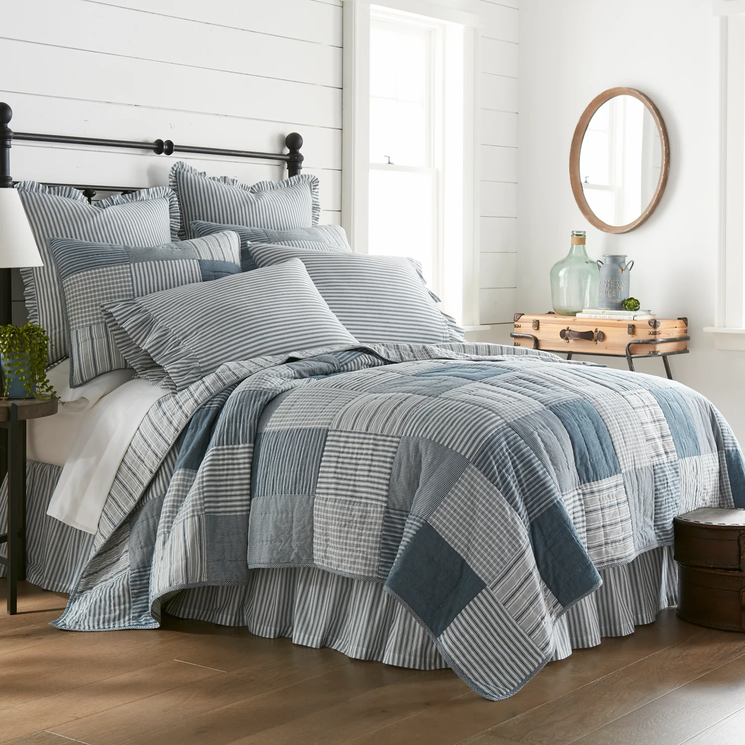 Sawyer Mill Blue Queen Quilt 90'' W x 90'' L - Image 8