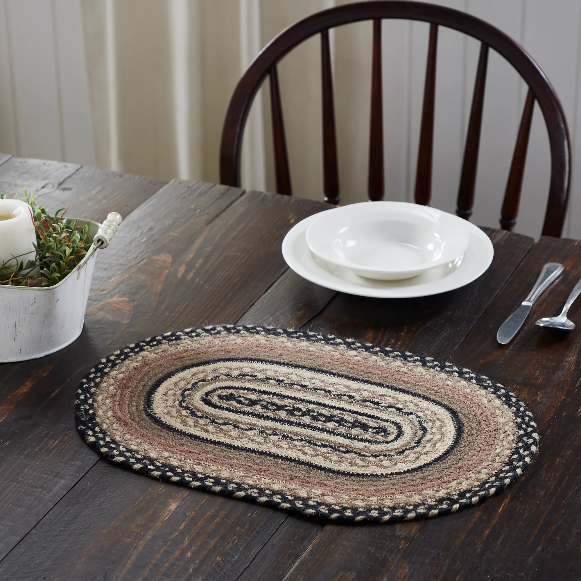Sawyer Mill Charcoal Creme Jute Oval Placemat