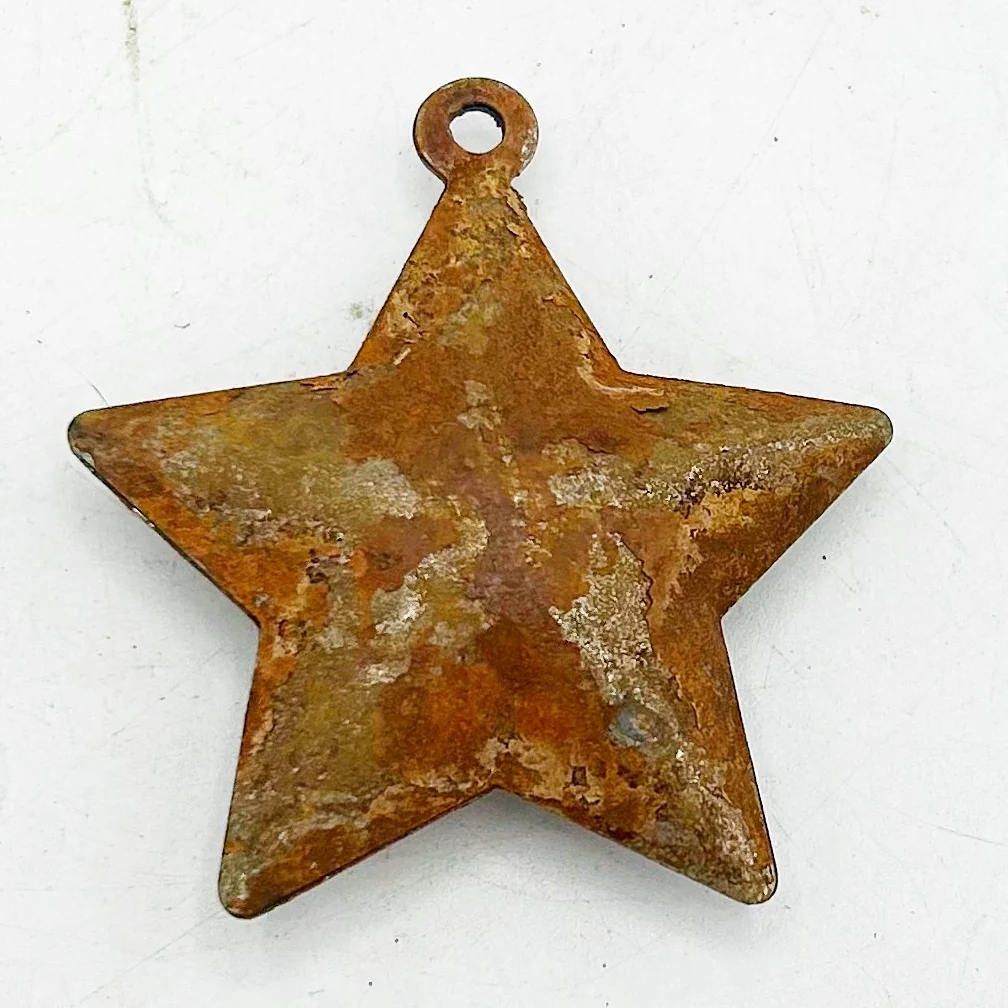 ๐ Set of 10 Rusty Star Shaped Bells - Image 2