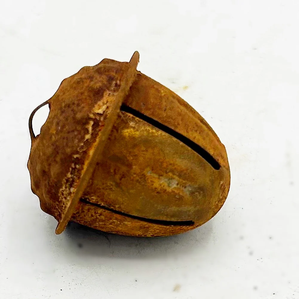 Set of 10 Small Rusty Acorn Bells - Image 3