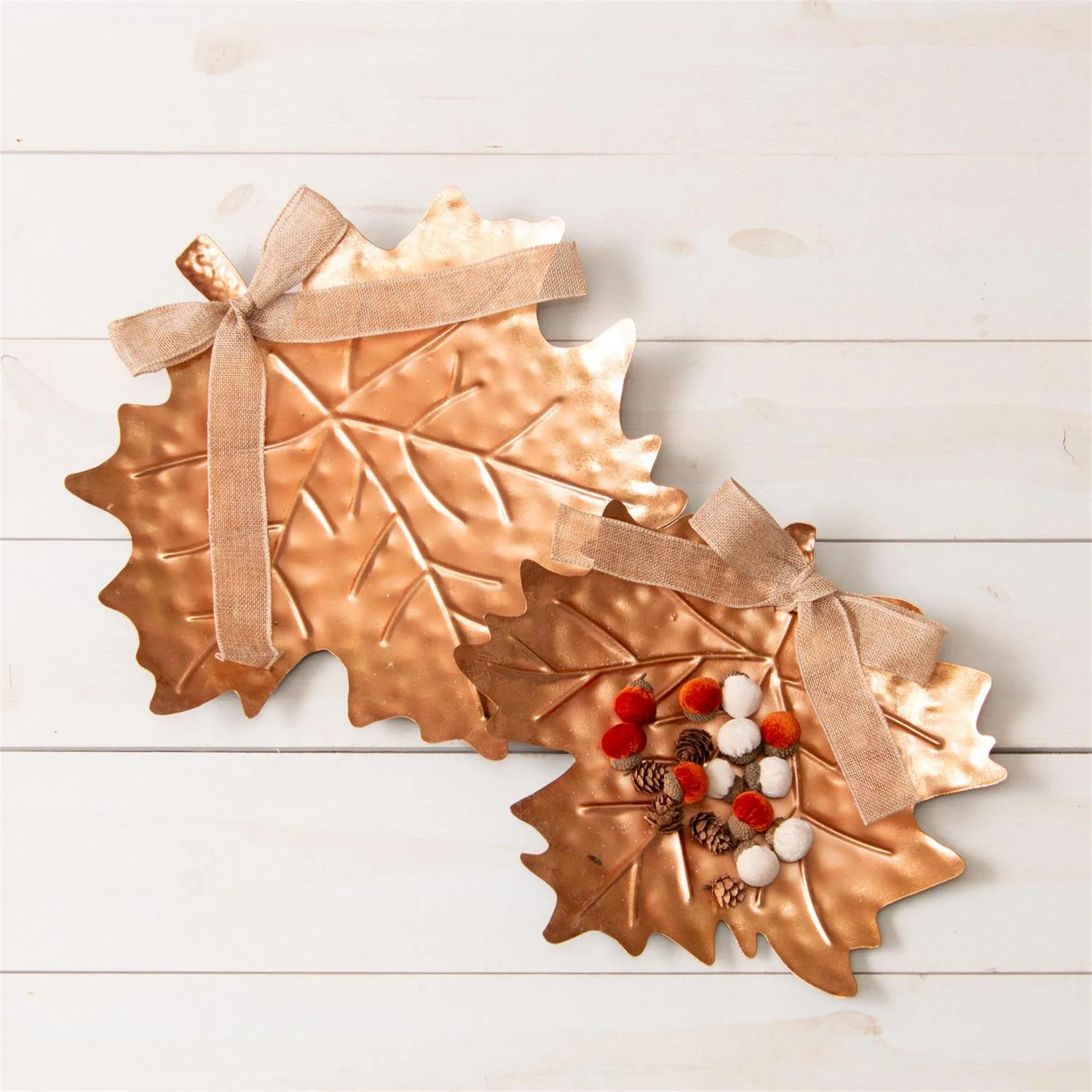 Set of 2 Bronze Tone Leaf Trays - Image 3