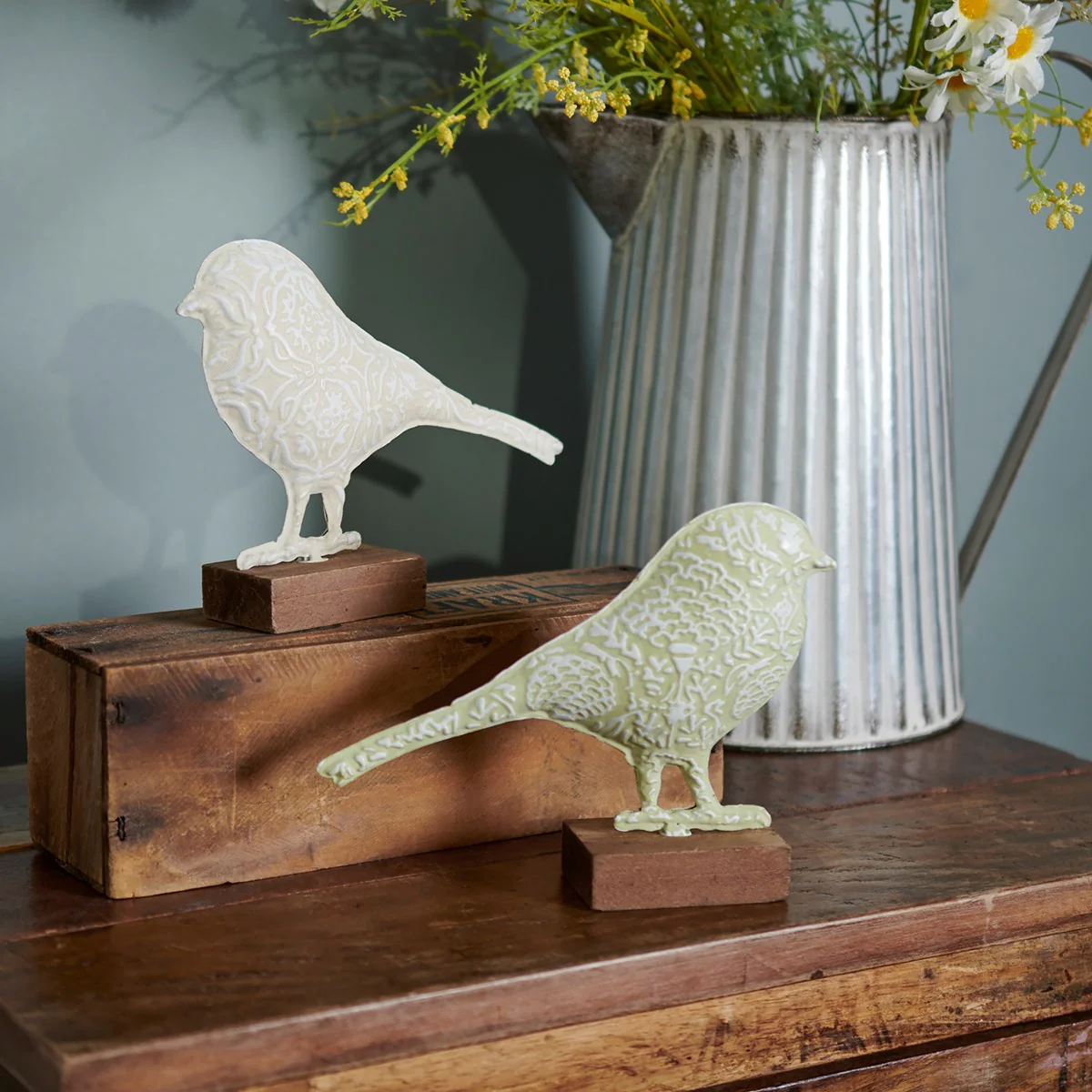 ๐ Set of 2 Chickadees Metal and Wood Sitters - Image 2