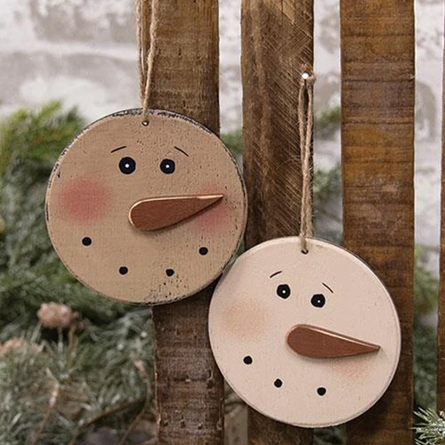 ๐ Set of 2 Distressed Wooden Blushing Snowman Ornaments - Image 4